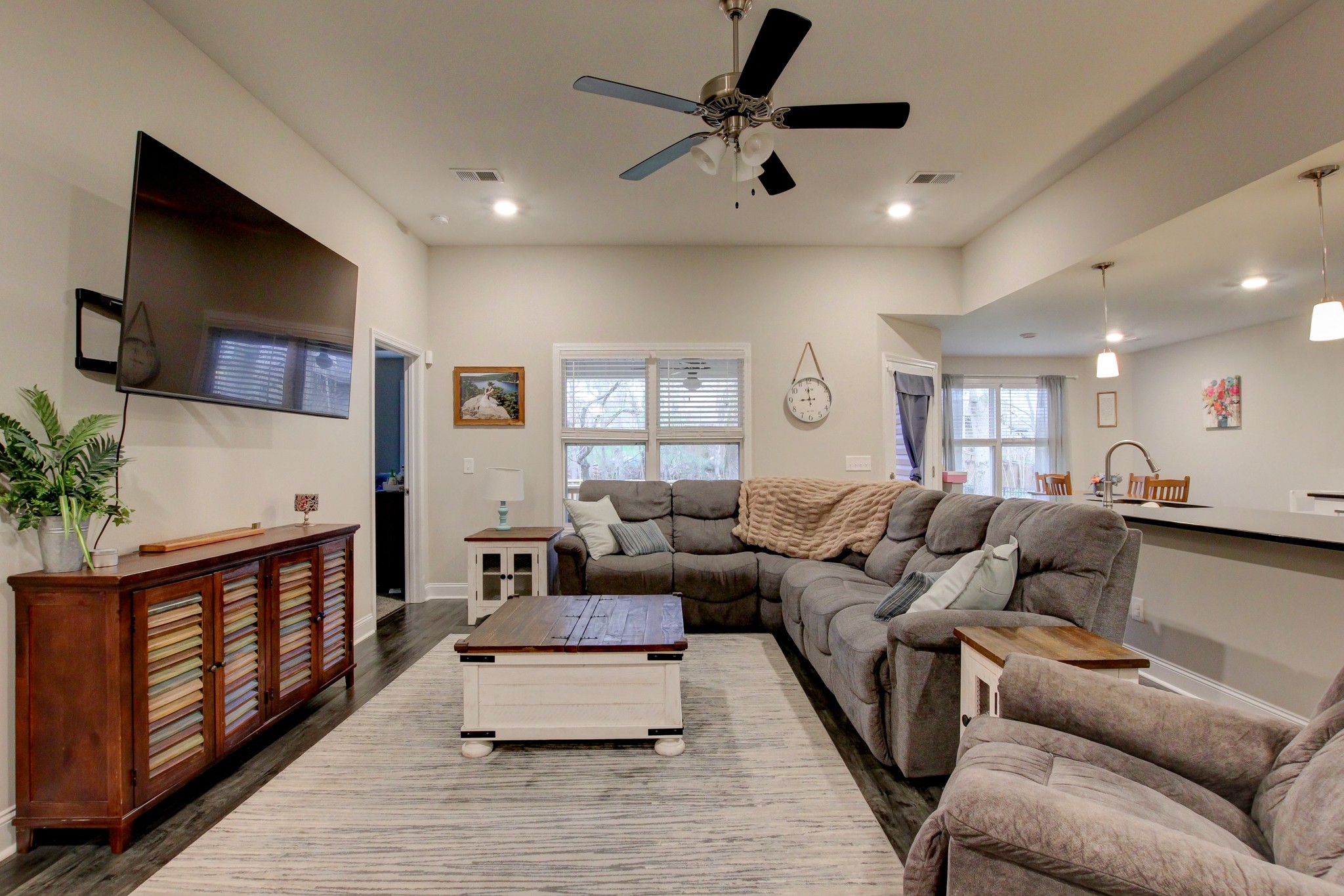 Homes for sale in Clarksville, TN | 122 Lucerne Ln, Clarksville, TN 37040 | MLS# 3154900