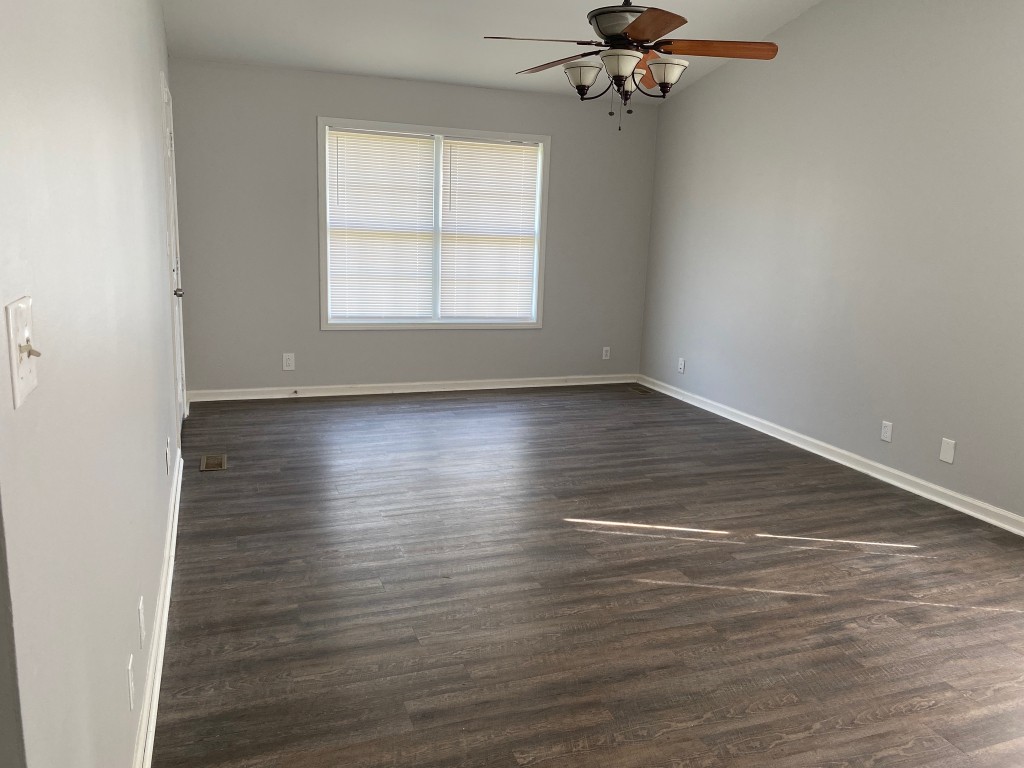 Homes for sale in Clarksville, TN | 608 Woodhaven Dr, Clarksville, TN 37042 | MLS# 3154683