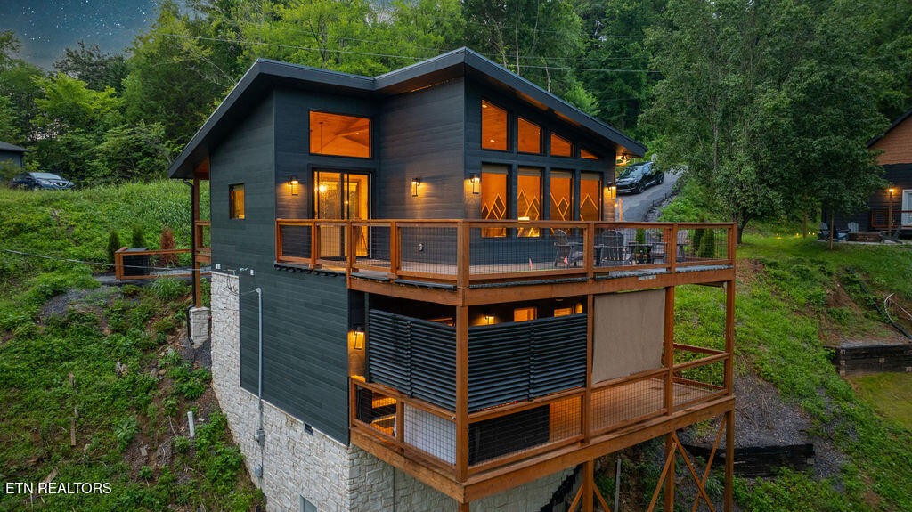 Homes for sale in Sevierville, TN | 1514 Mountain Dr, Sevierville, TN 37876 | MLS# 3152860