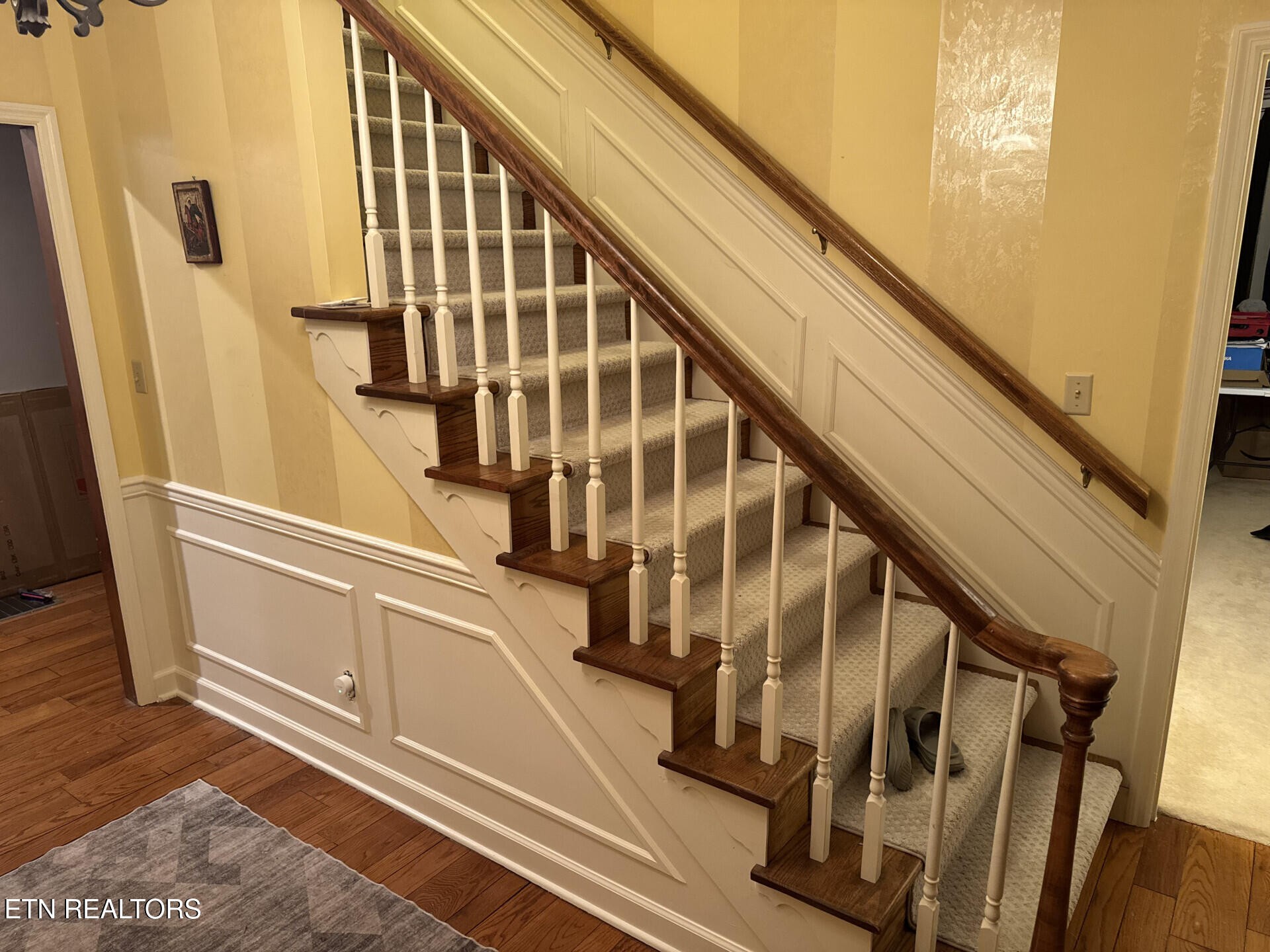 Homes for sale in Oak Ridge, TN | 1006 W Outer Dr, Oak Ridge, TN 37830 | MLS# 3152943