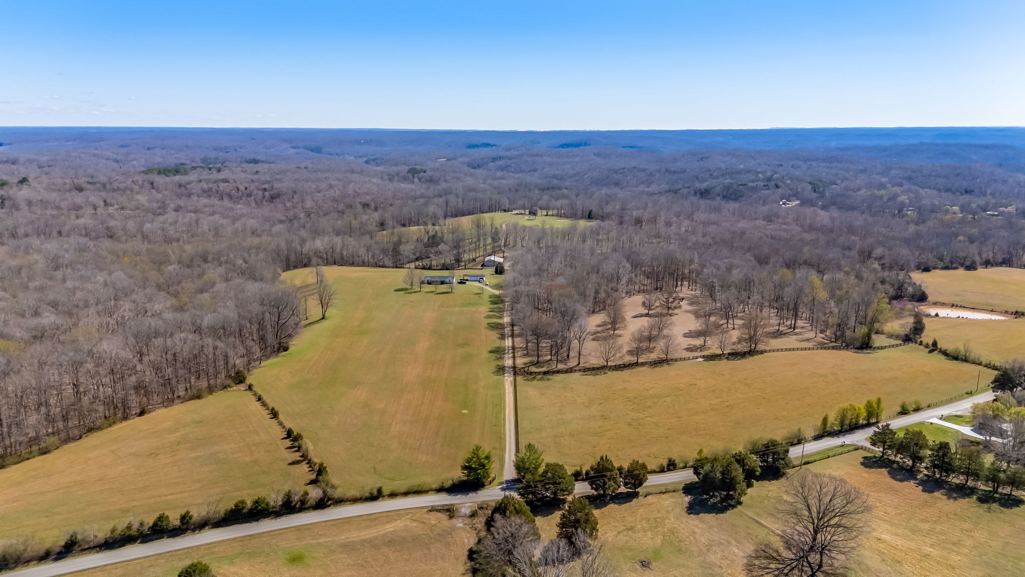 Homes for sale in Charlotte, TN | 801 Collier Bend Road, Charlotte, TN 37036 | MLS# 3155379