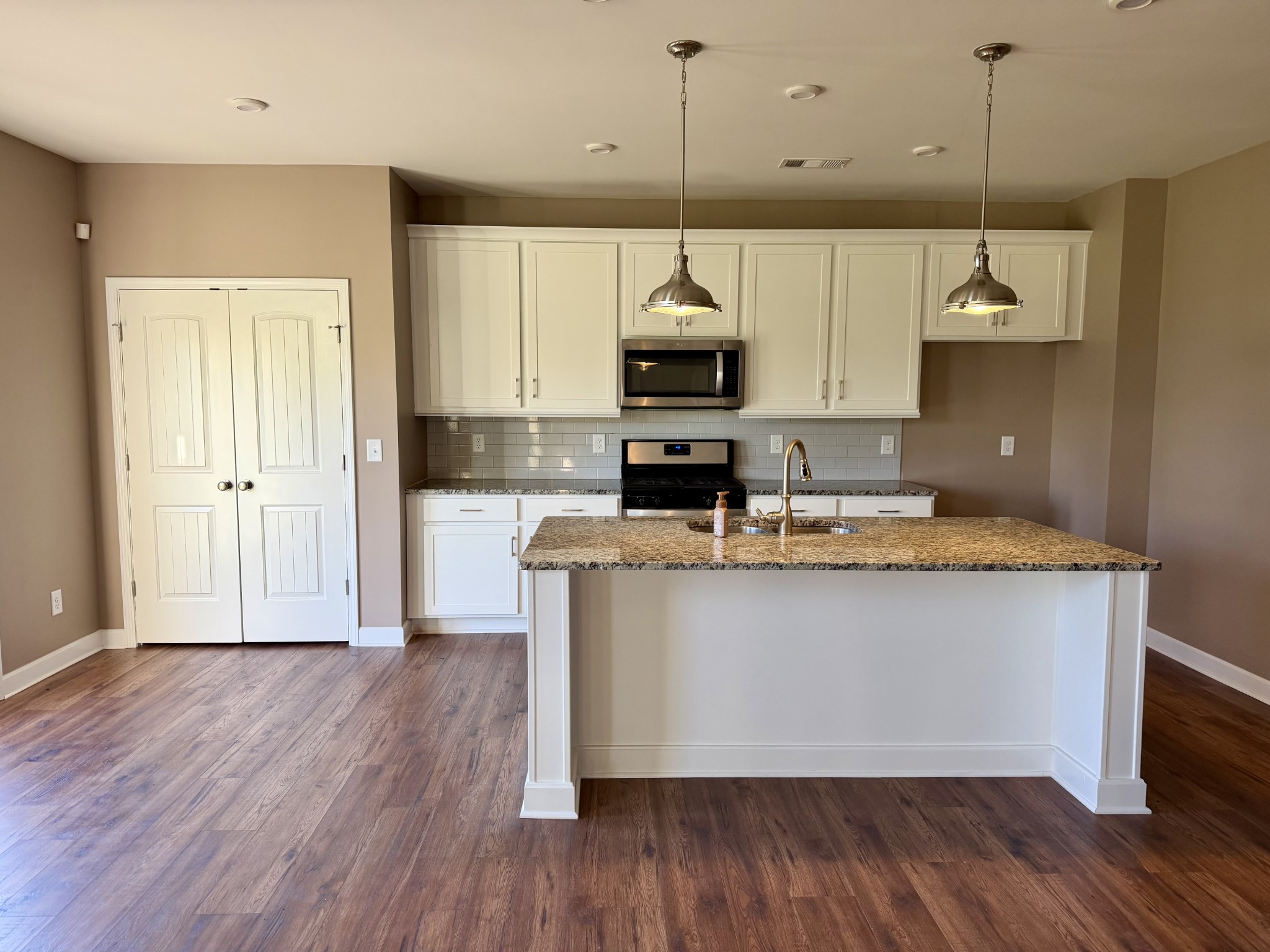 Homes for sale in Murfreesboro, TN | 113 Davenport Dr, Murfreesboro, TN 37128 | MLS# 3153188