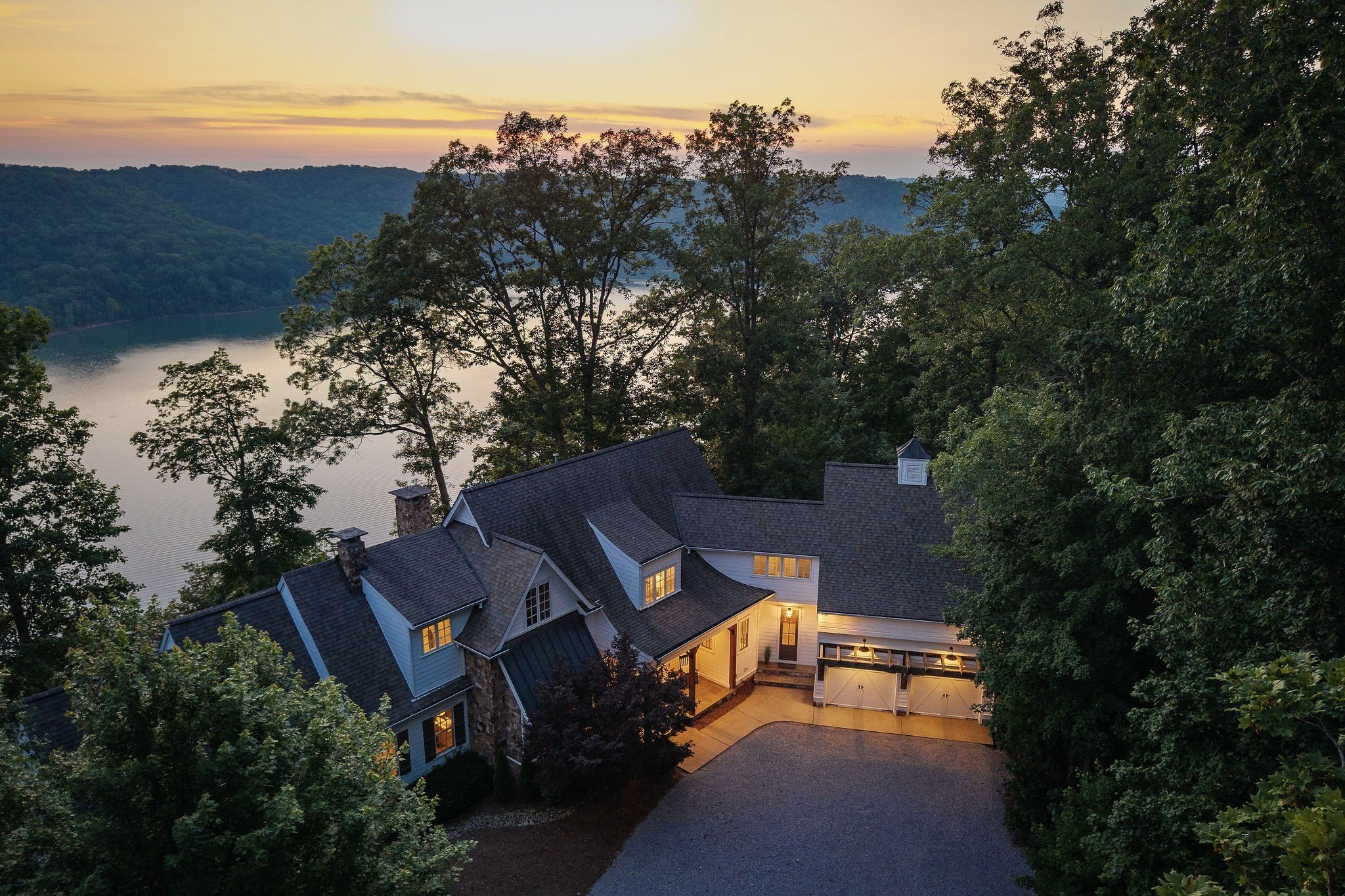 Homes for sale in Sparta, TN | 2183 Backbone Rd, Sparta, TN 38583 | MLS# 3154850