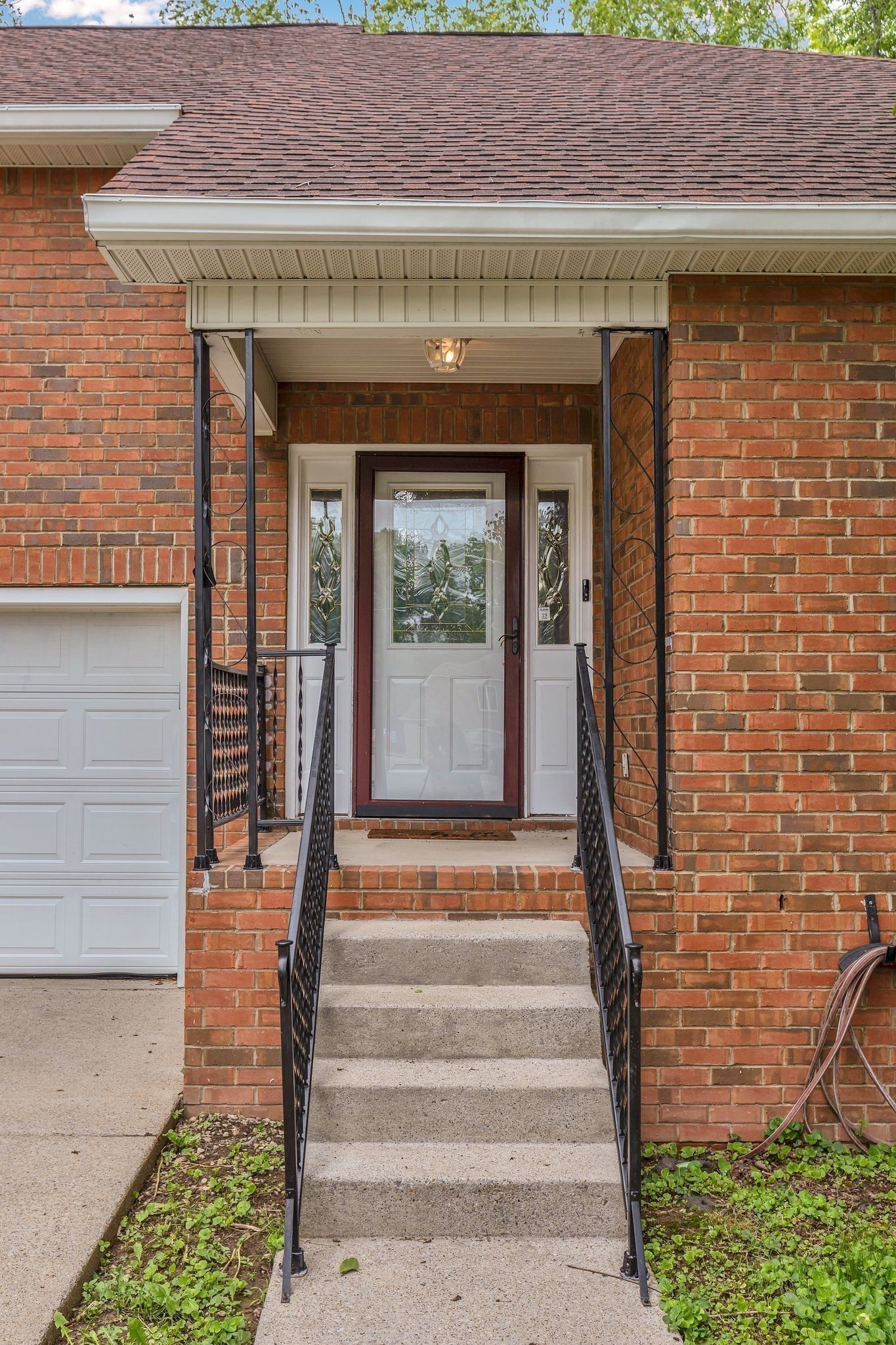 Homes for sale in Nashville, TN | 121 Buena Vista Ct, Nashville, TN 37218 | MLS# 3153205