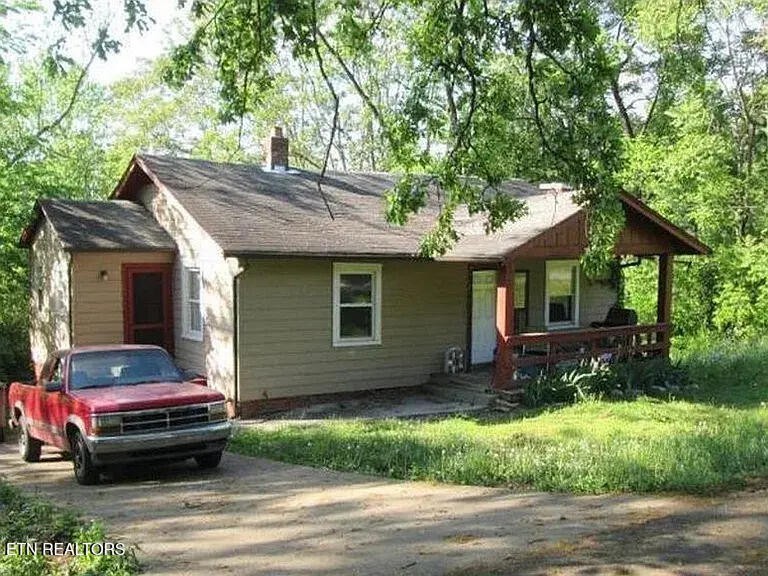 Homes for sale in Knoxville, TN | 2821 Hillside Ave, Knoxville, TN 37914 | MLS# 3154780