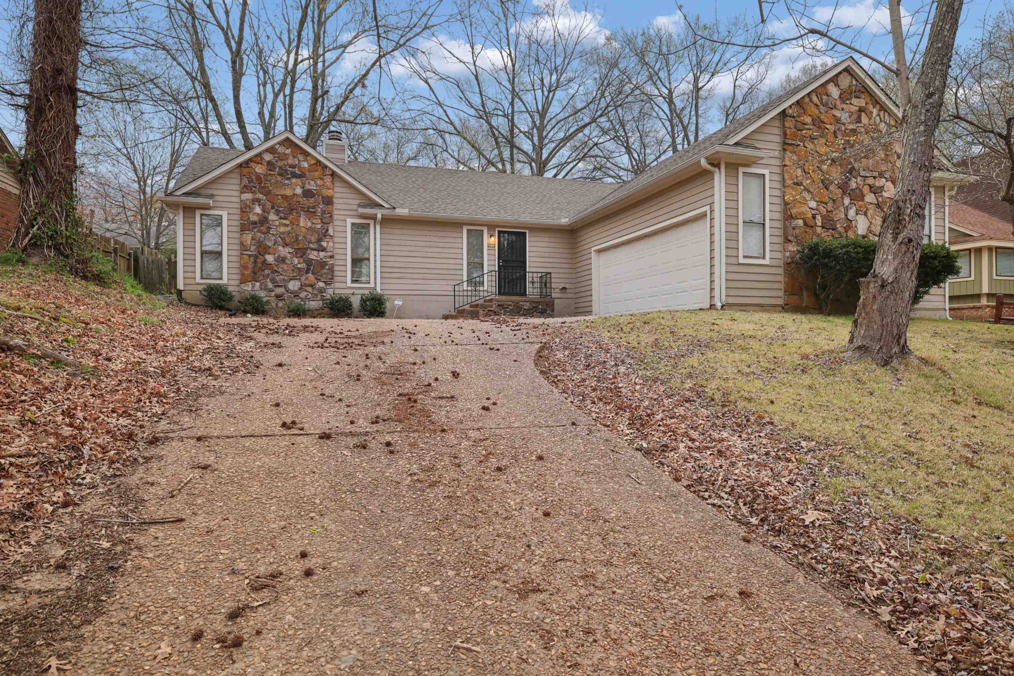 Homes for sale in Memphis, TN | 4328 W Hunters Glen St, Memphis, TN 38128 | MLS# 3155099