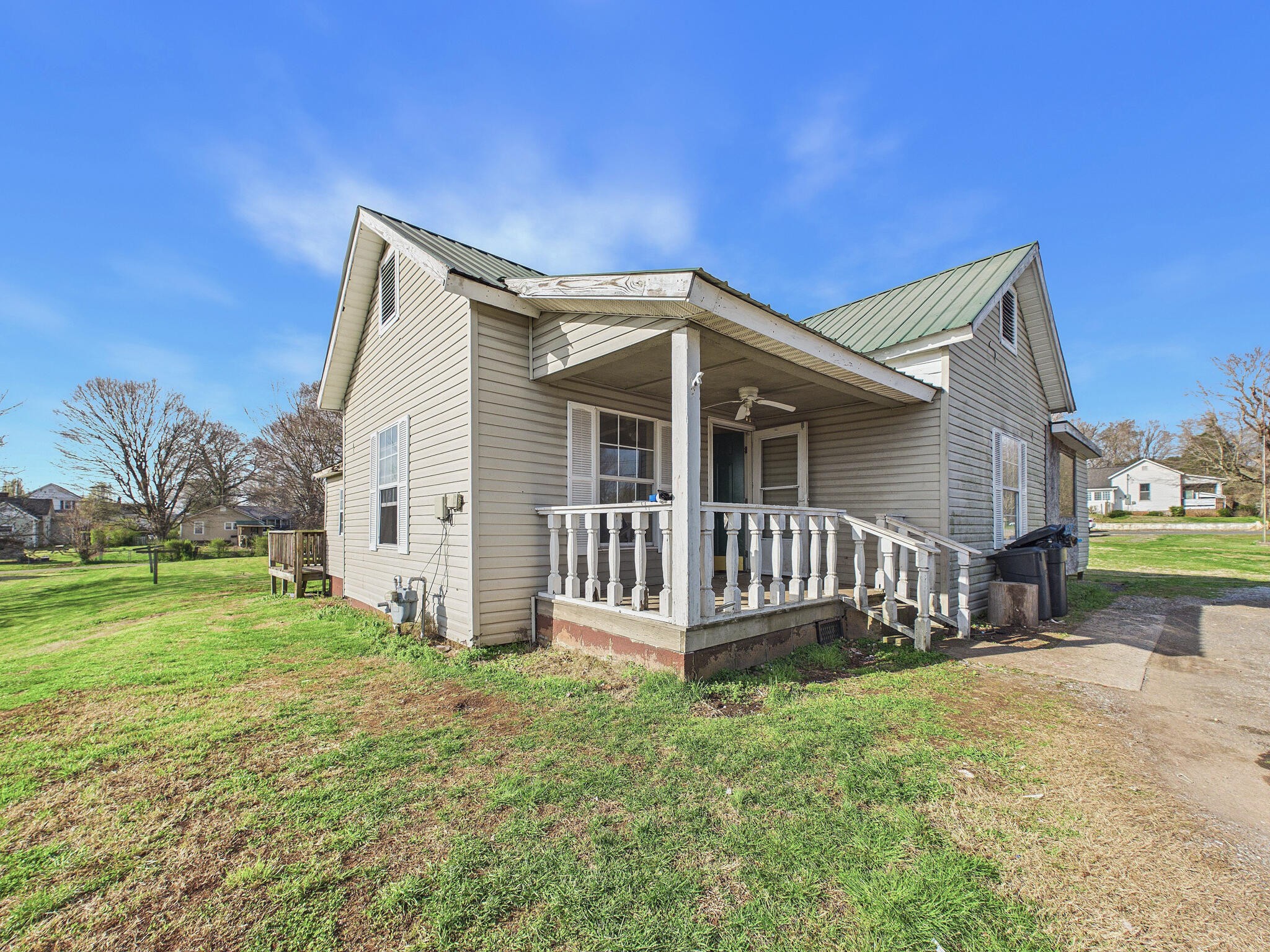 2nd image of 605 Bennett Street, Sweetwater, TN 37874 | MLS# 3338273