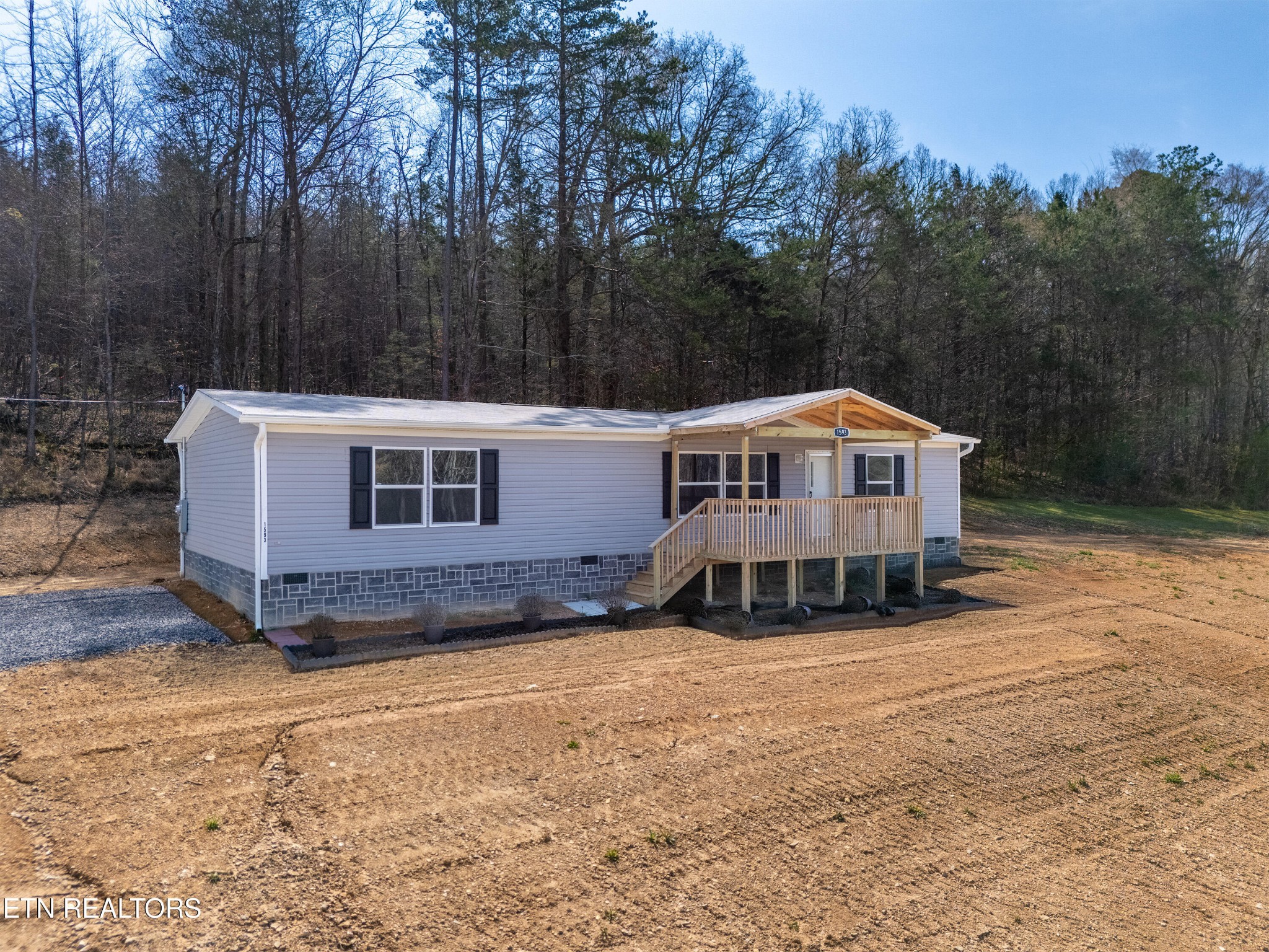 Homes for sale in Philadelphia, TN | 1593 Sweetwater Rd, Philadelphia, TN 37846 | MLS# 3156112