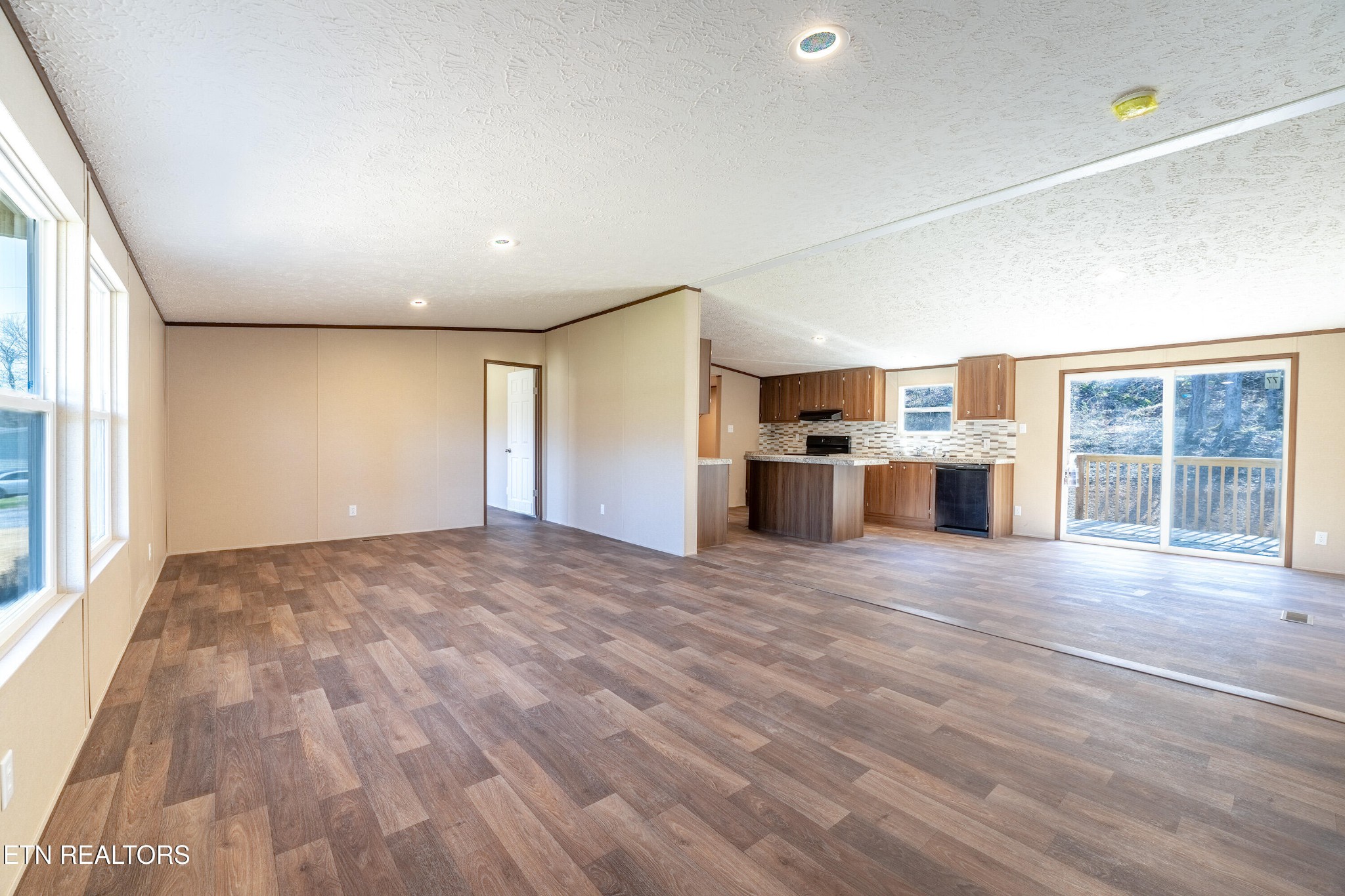 Homes for sale in Philadelphia, TN | 1593 Sweetwater Rd, Philadelphia, TN 37846 | MLS# 3156112