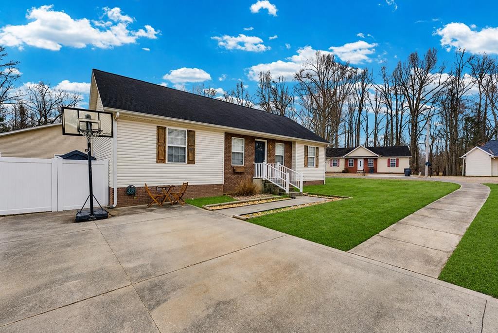 Homes for sale in Cookeville, TN | 1223 Quail Hollow Cir, Cookeville, TN 38501 | MLS# 3175561
