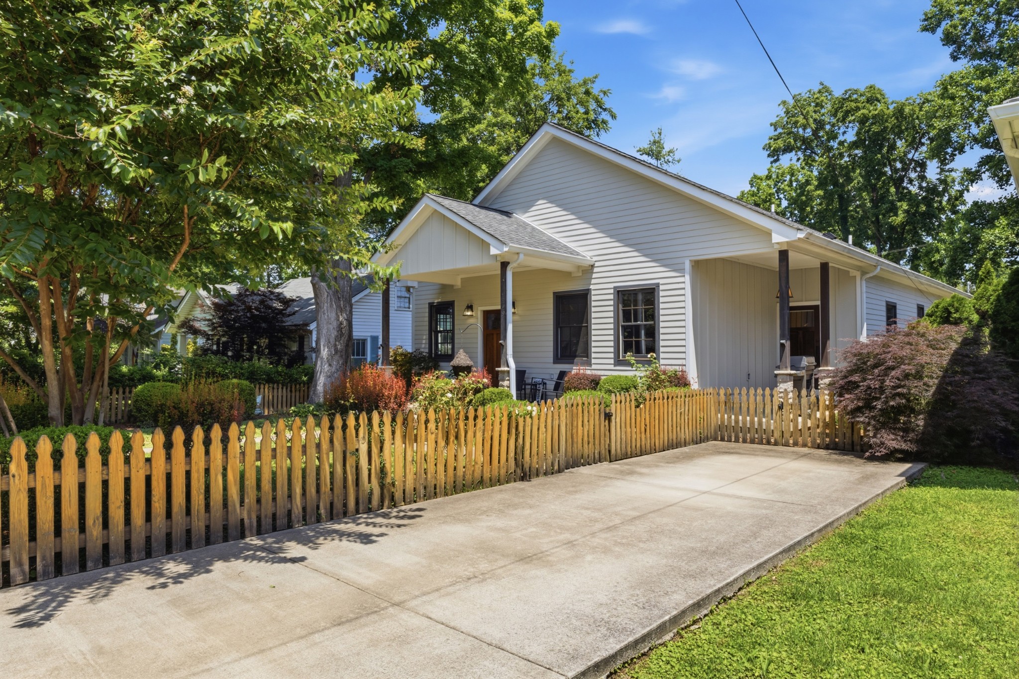 Homes for sale in Nashville, TN | 1429 Roberts Ave, Nashville, TN 37206 | MLS# 3228929