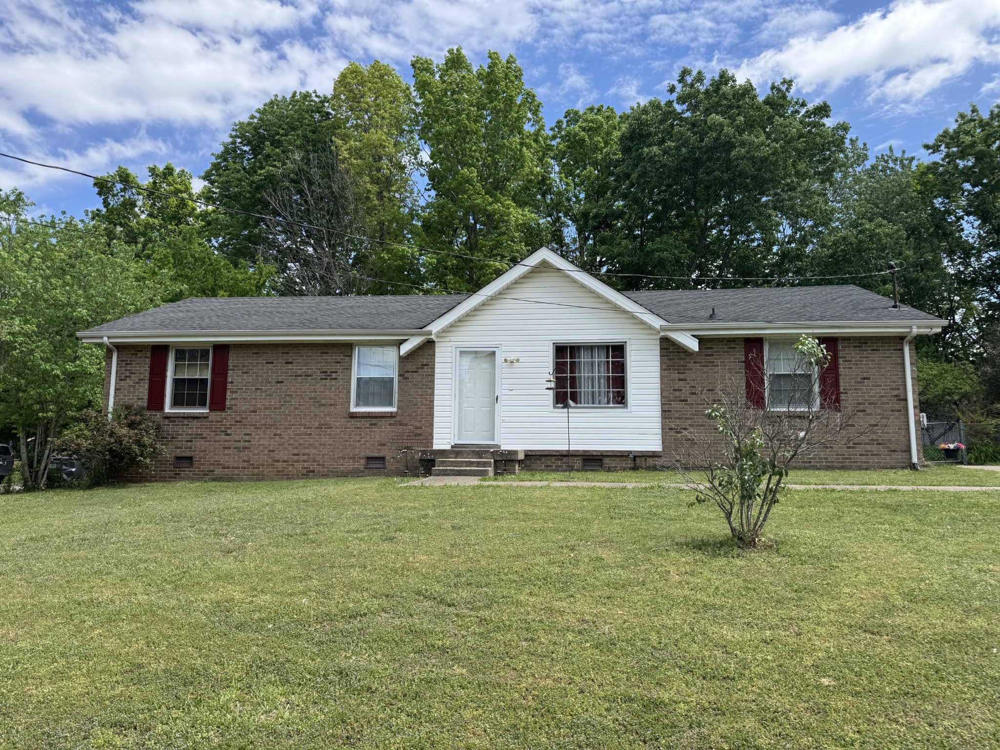 Homes for sale in Clarksville, TN | 238 Charlemagne Blvd, Clarksville, TN 37042 | MLS# 3175176
