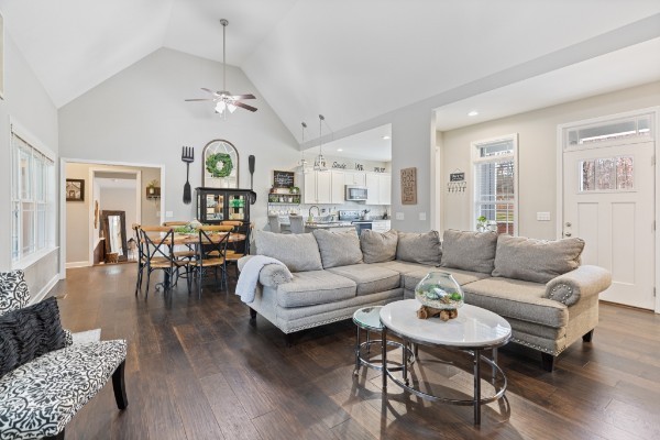 3rd image of 1521 Liberty Rd, Charlotte, TN 37036 | MLS# 3176292