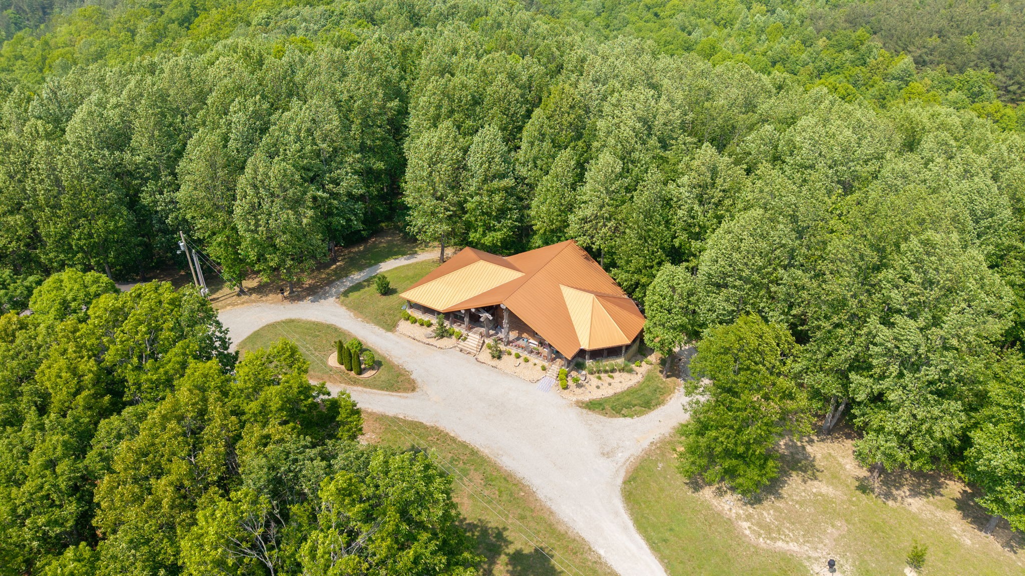 Homes for sale in Summertown, TN | 185 Ravenridge Rd, Summertown, TN 38483 | MLS# 3178668