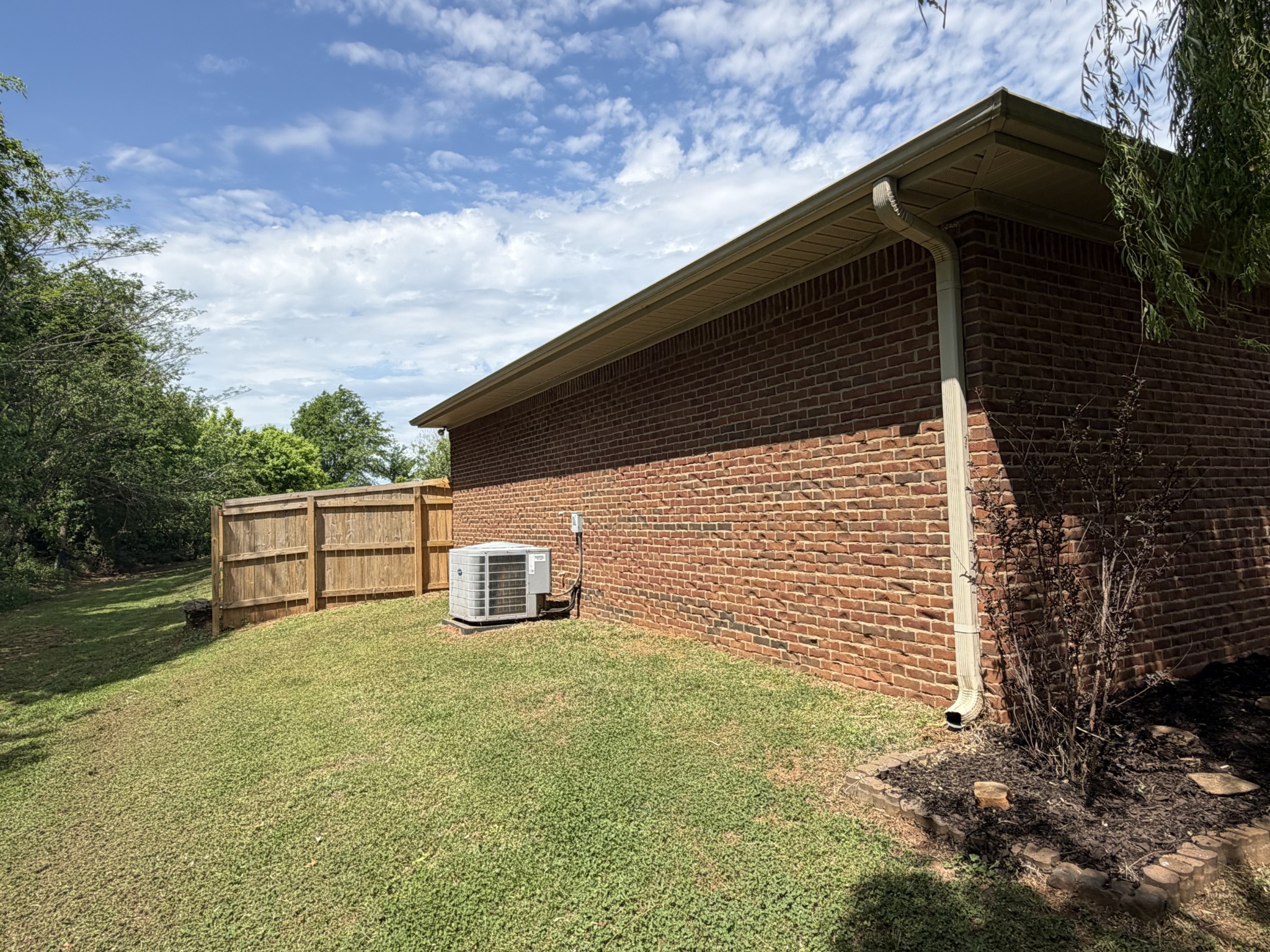 Homes for sale in Muscle Shoals, AL | 1952 Beverly Ave, Muscle Shoals, AL 35661 | MLS# 3179638