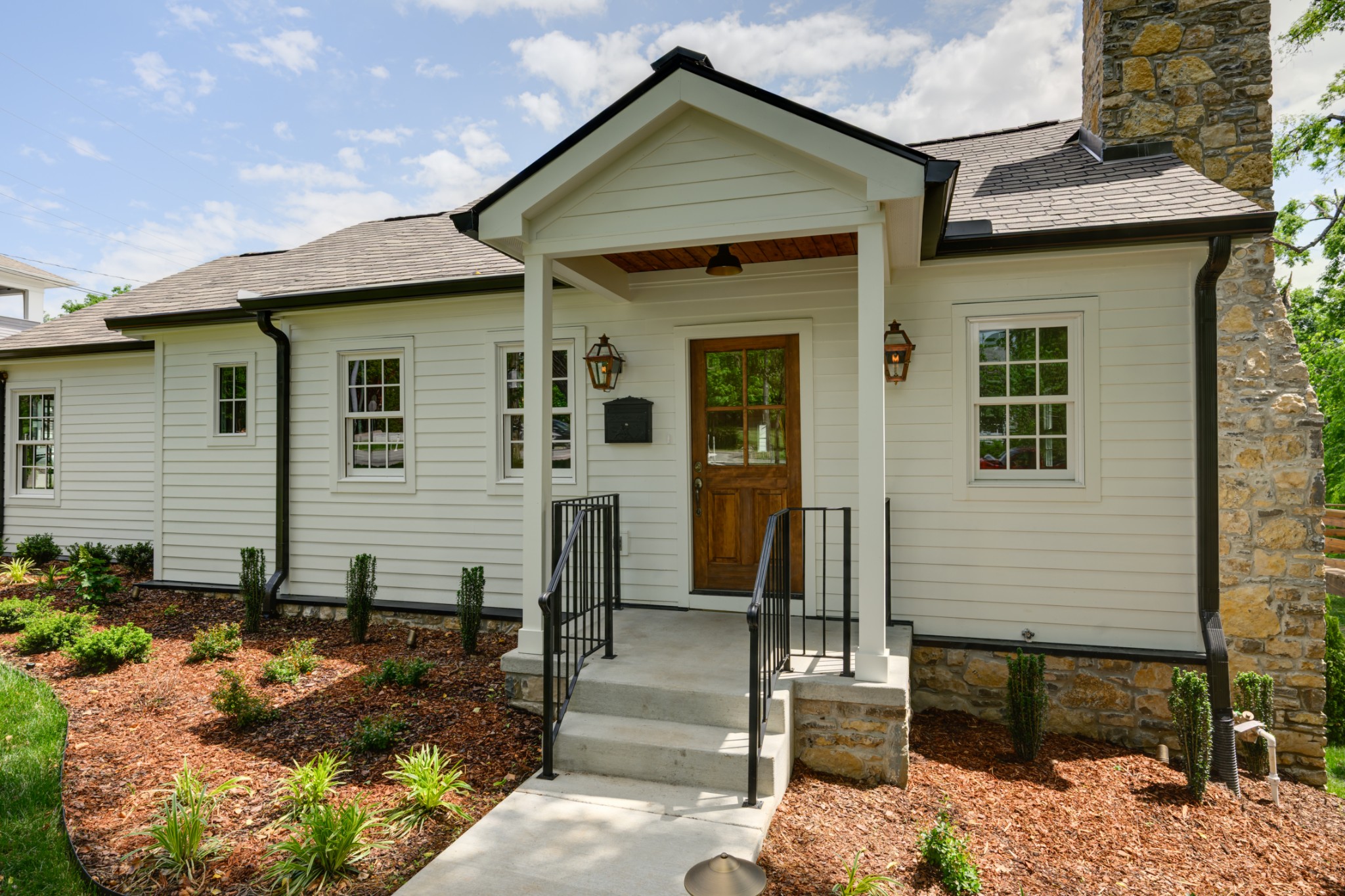 Homes for sale in Nashville, TN | 2600 Belmont Blvd, Nashville, TN 37212 | MLS# 3181312