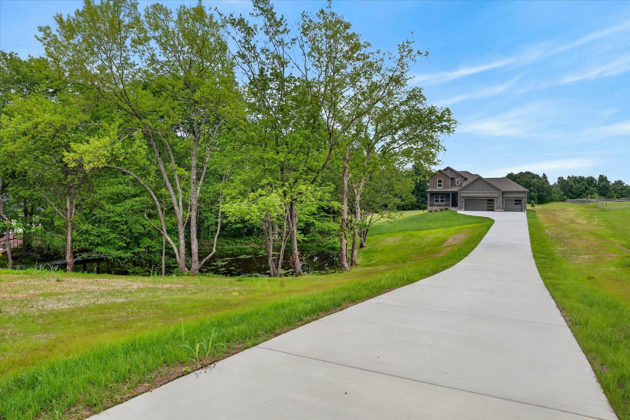 Homes for sale in Southside, TN | 209 Lewis Grant Ln, Southside, TN 37171 | MLS# 3183654