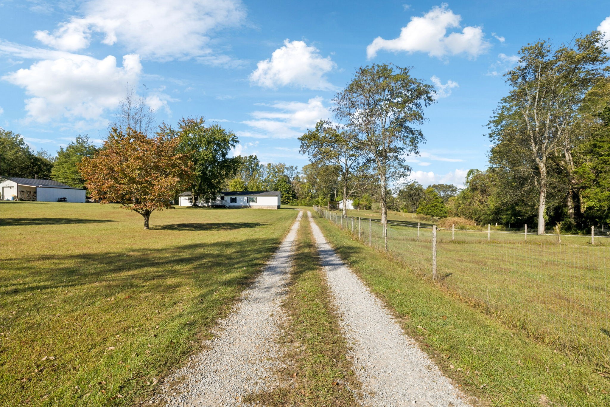 Homes for sale in Ashland City, TN | 1740 Hazelwood Dr, Ashland City, TN 37015 | MLS# 3184778