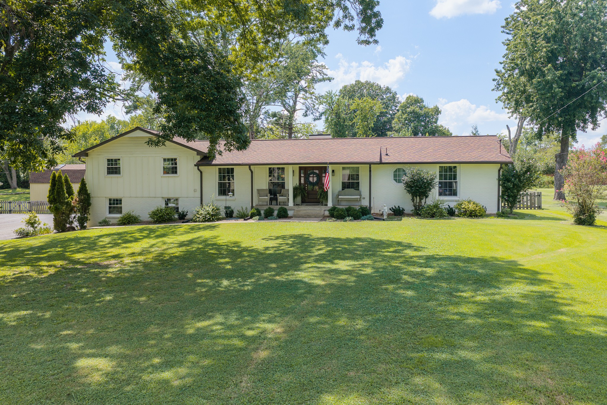 1st image of 384 Indian Lake Rd, Hendersonville, TN 37075 | MLS# 3523770