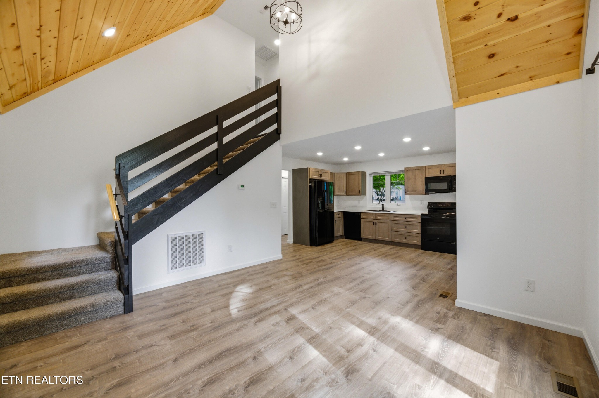 3rd image of 514 Church St, Vonore, TN 37885 | MLS# 3499868