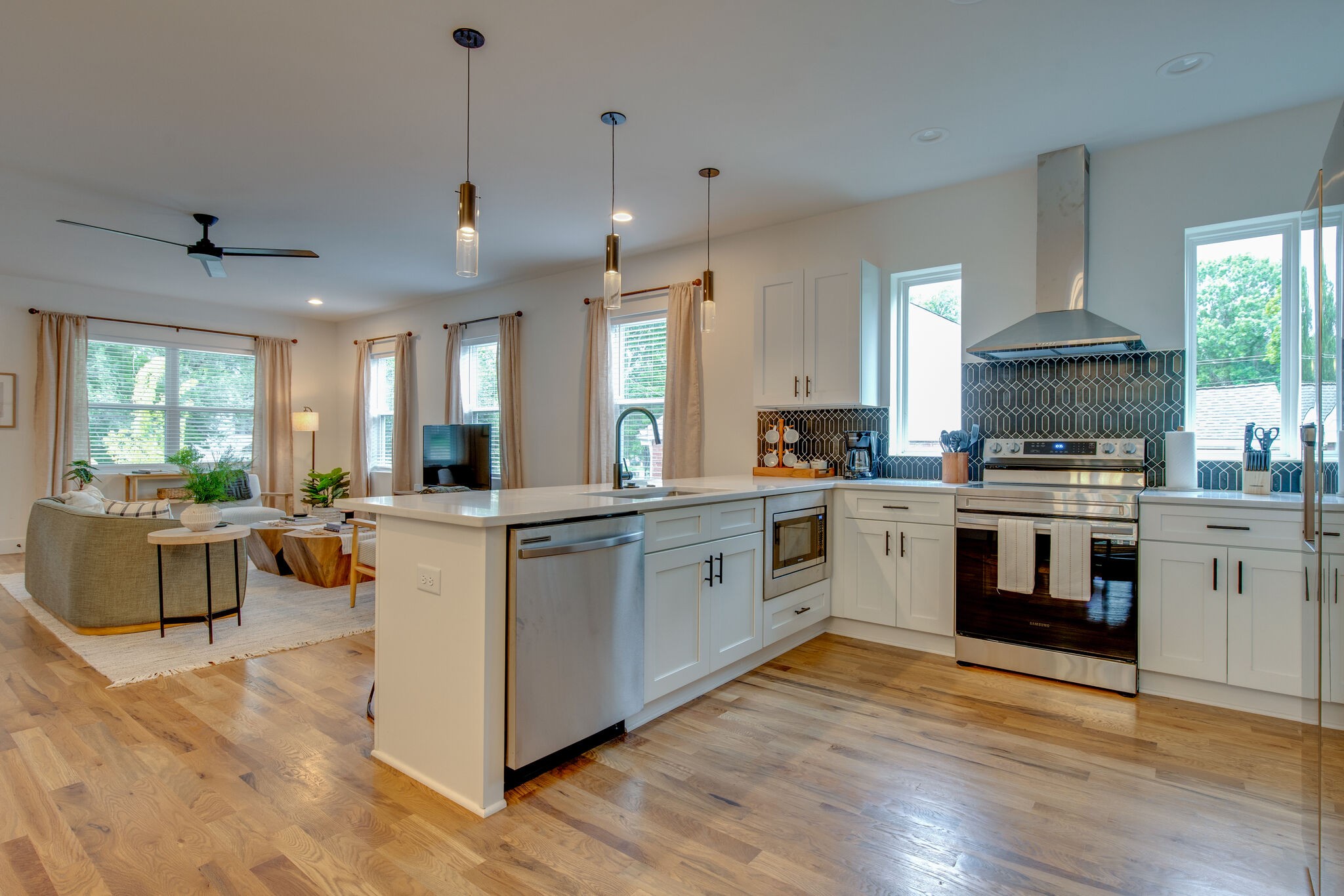 5th image of 406 Myrtle St, Nashville, TN 37206 | MLS# 3213630
