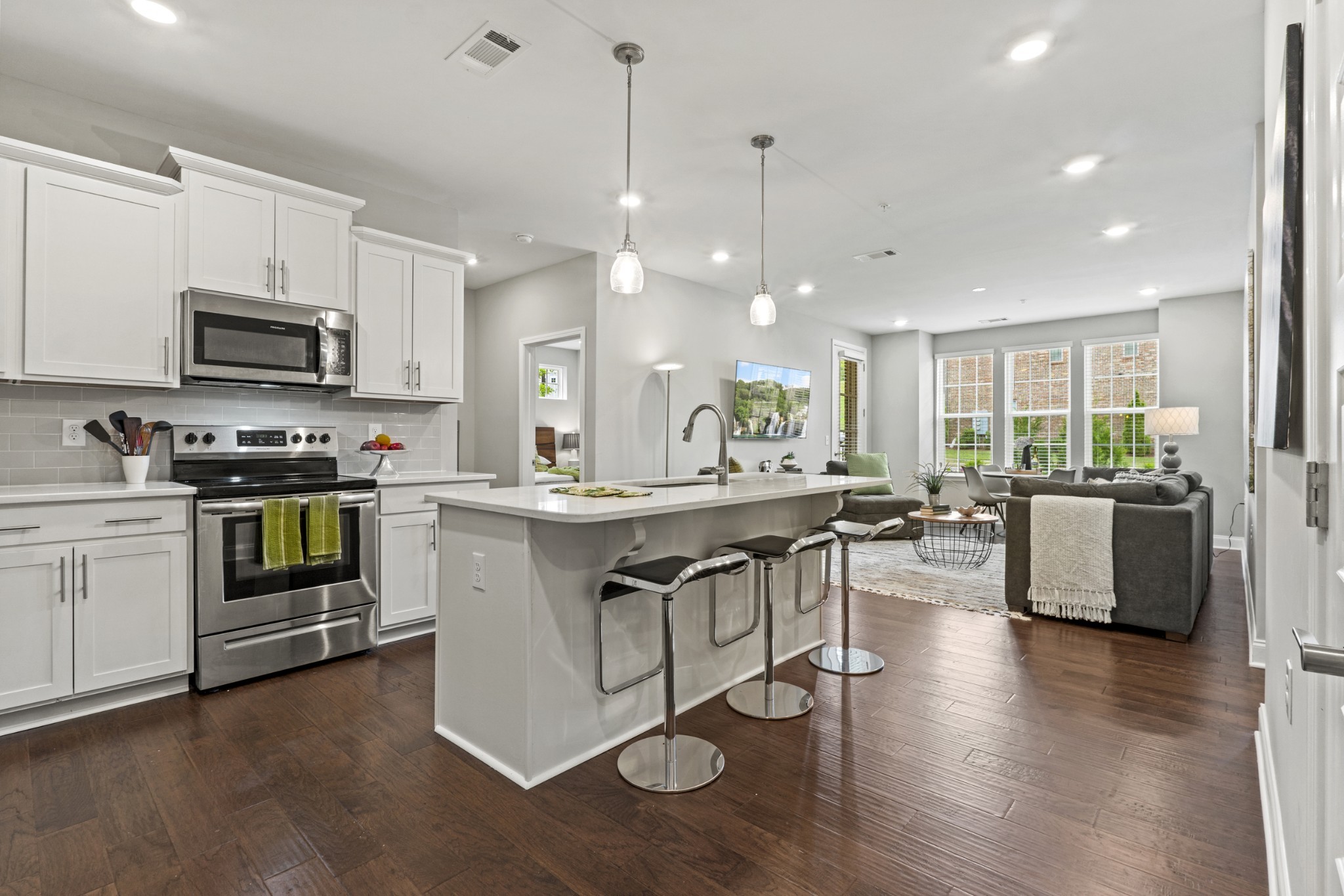 Homes for sale in Franklin, TN | 1801 Shadow Green Dr #104, Franklin, TN 37064 | MLS# 3225345