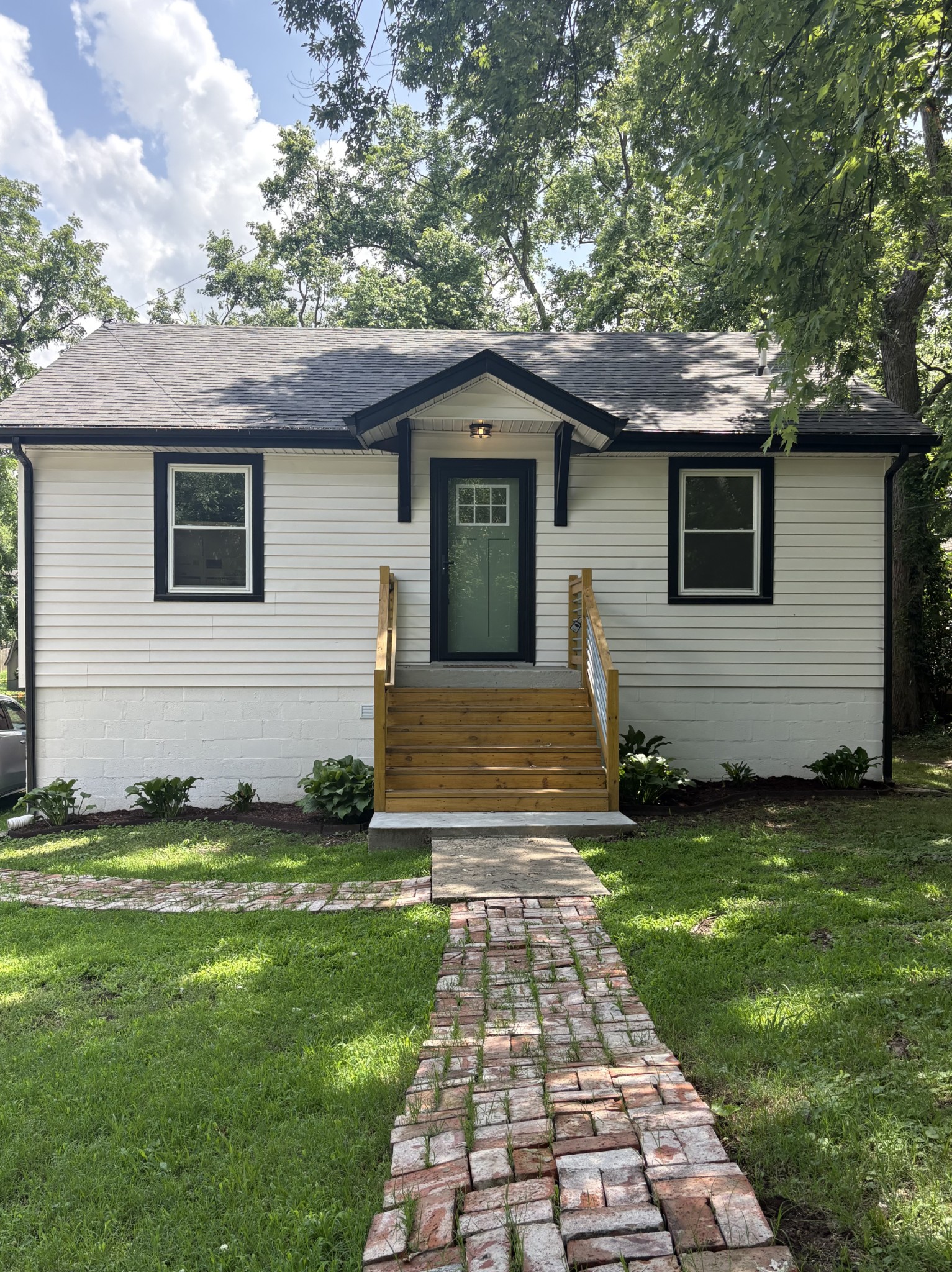 Homes for sale in Nashville, TN | 331 Oriel Ave, Nashville, TN 37210 | MLS# 3224373