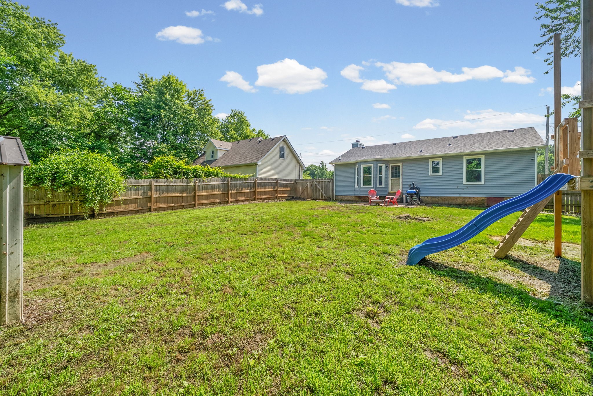 Homes for sale in Clarksville, TN | 384 Roselawn Dr, Clarksville, TN 37042 | MLS# 3224980