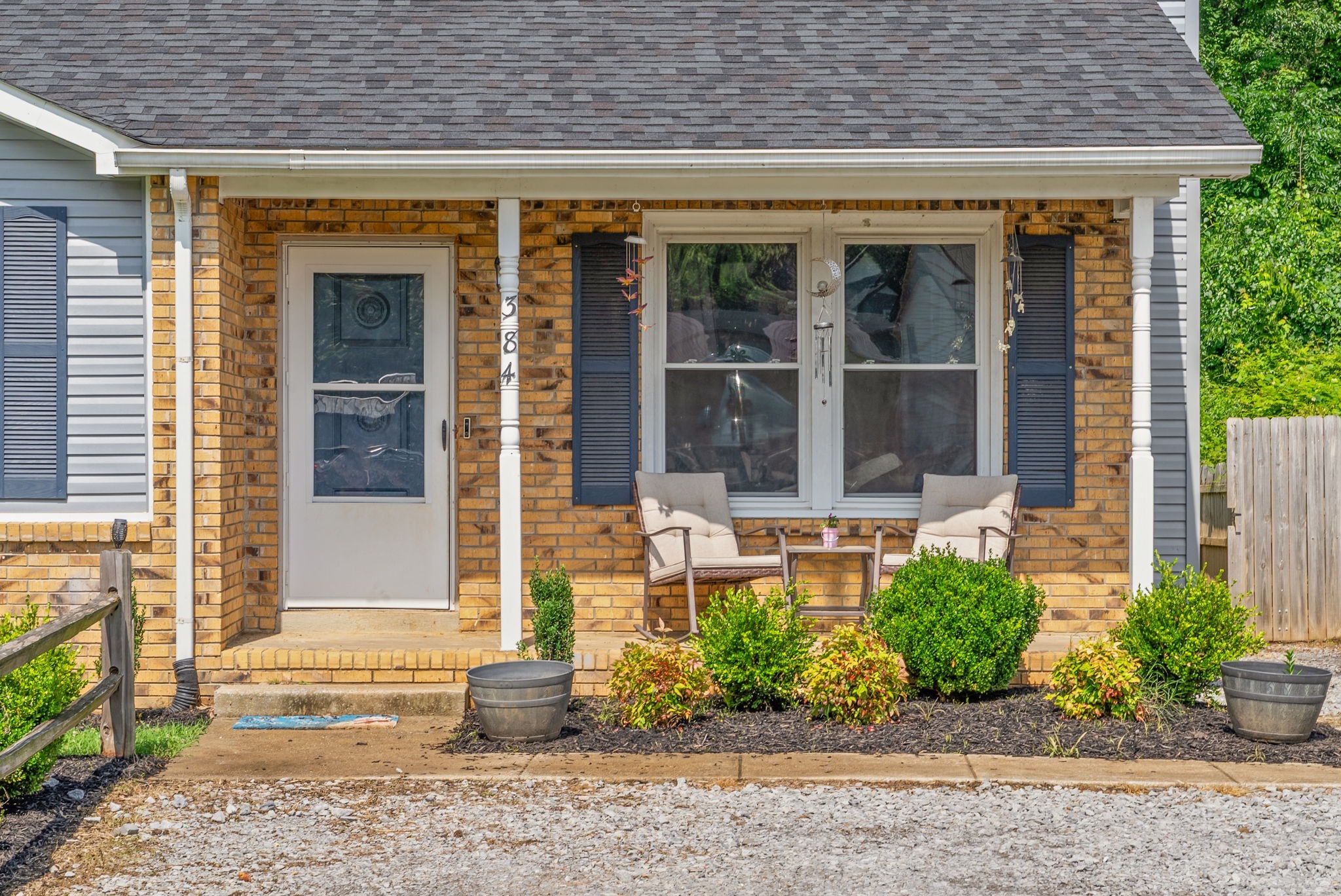 Homes for sale in Clarksville, TN | 384 Roselawn Dr, Clarksville, TN 37042 | MLS# 3224980