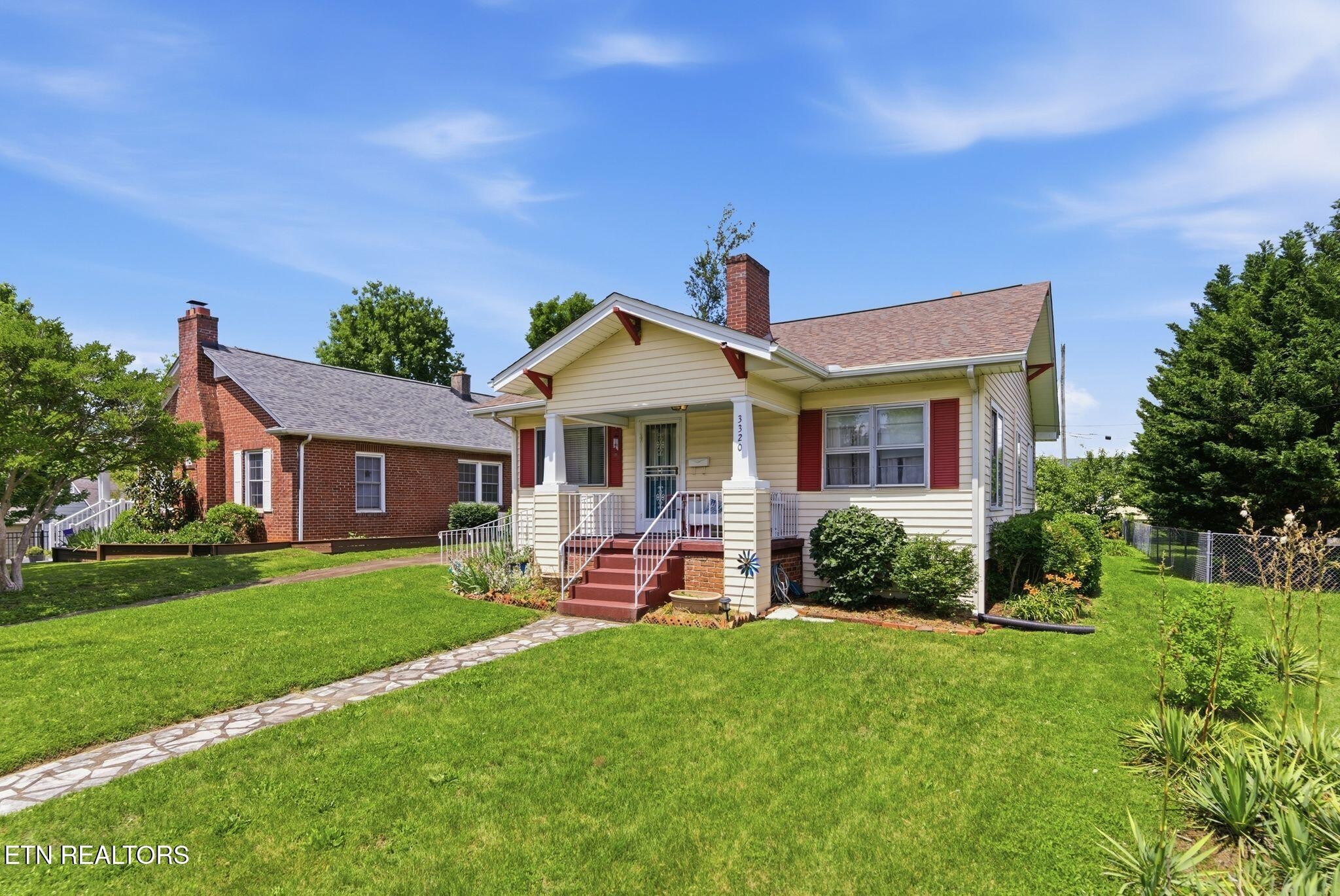 Homes for sale in Knoxville, TN | 3320 Monmouth St, Knoxville, TN 37917 | MLS# 3225032