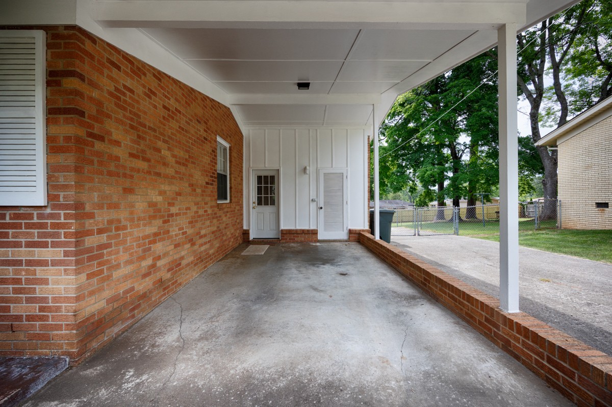 Homes for sale in Huntsville, AL | 2017 Chambers Dr Ne, Huntsville, AL 35811 | MLS# 3226301