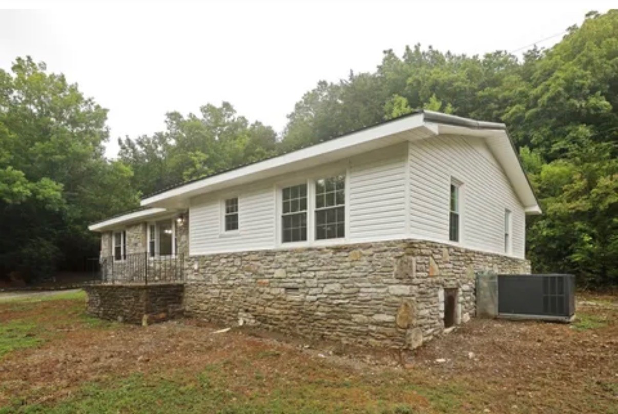 Homes for sale in Fayetteville, TN | 253 Shelbyville Hwy, Fayetteville, TN 37334 | MLS# 3225801