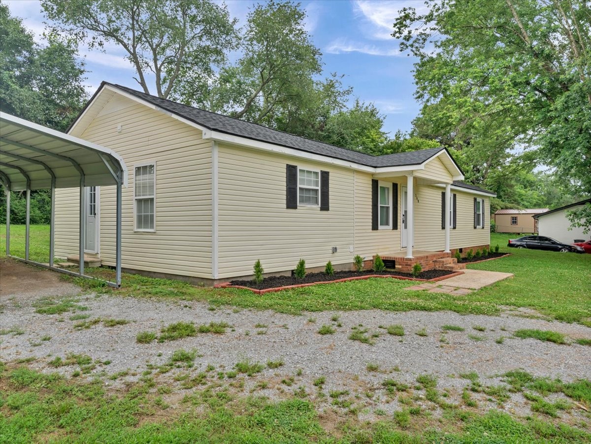 Homes for sale in Fayetteville, TN | 309 Fran Dr, Fayetteville, TN 37334 | MLS# 3228824