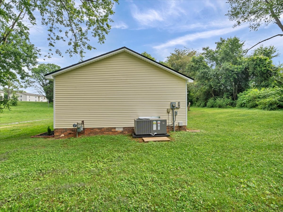 Homes for sale in Fayetteville, TN | 309 Fran Dr, Fayetteville, TN 37334 | MLS# 3228824
