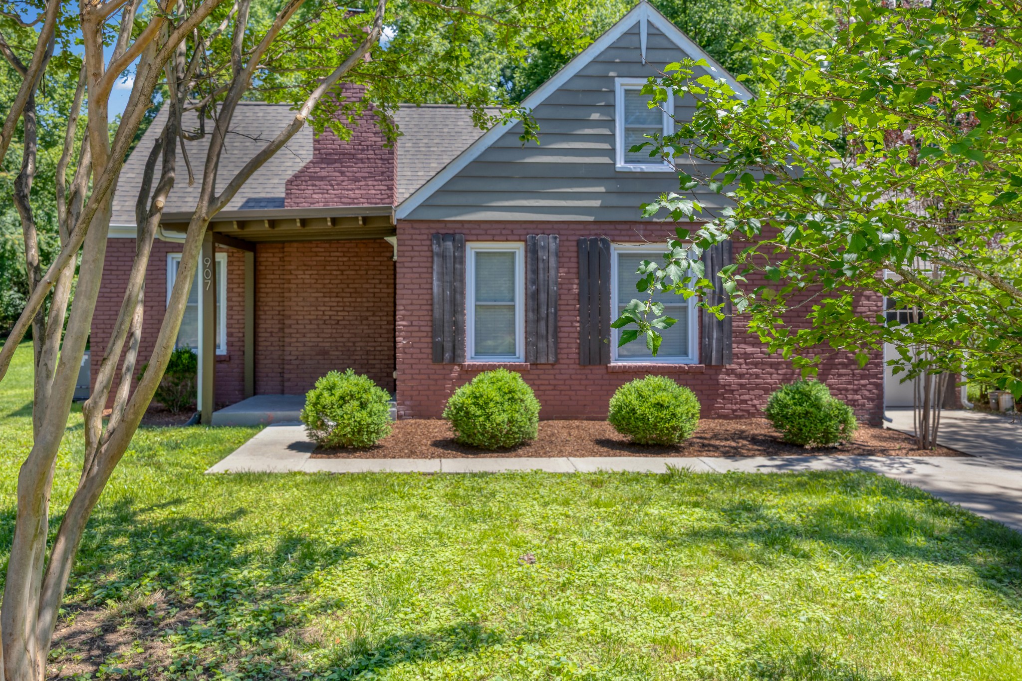 Homes for sale in Nashville, TN | 907 Burchwood Ave, Nashville, TN 37216 | MLS# 3228950
