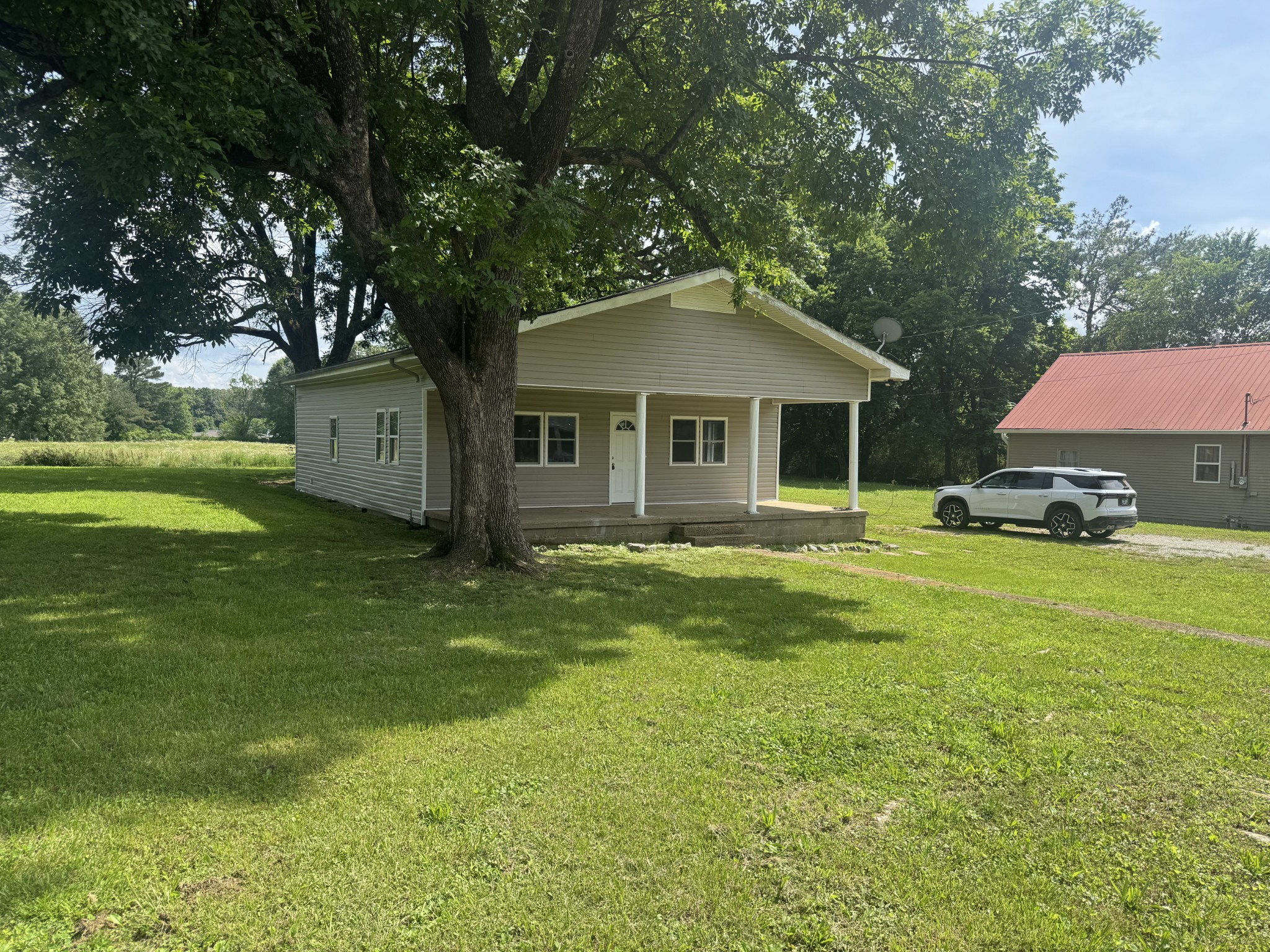 Homes for sale in New Johnsonville, TN | 8605 Old State Route 1, New Johnsonville, TN 37134 | MLS# 3229853