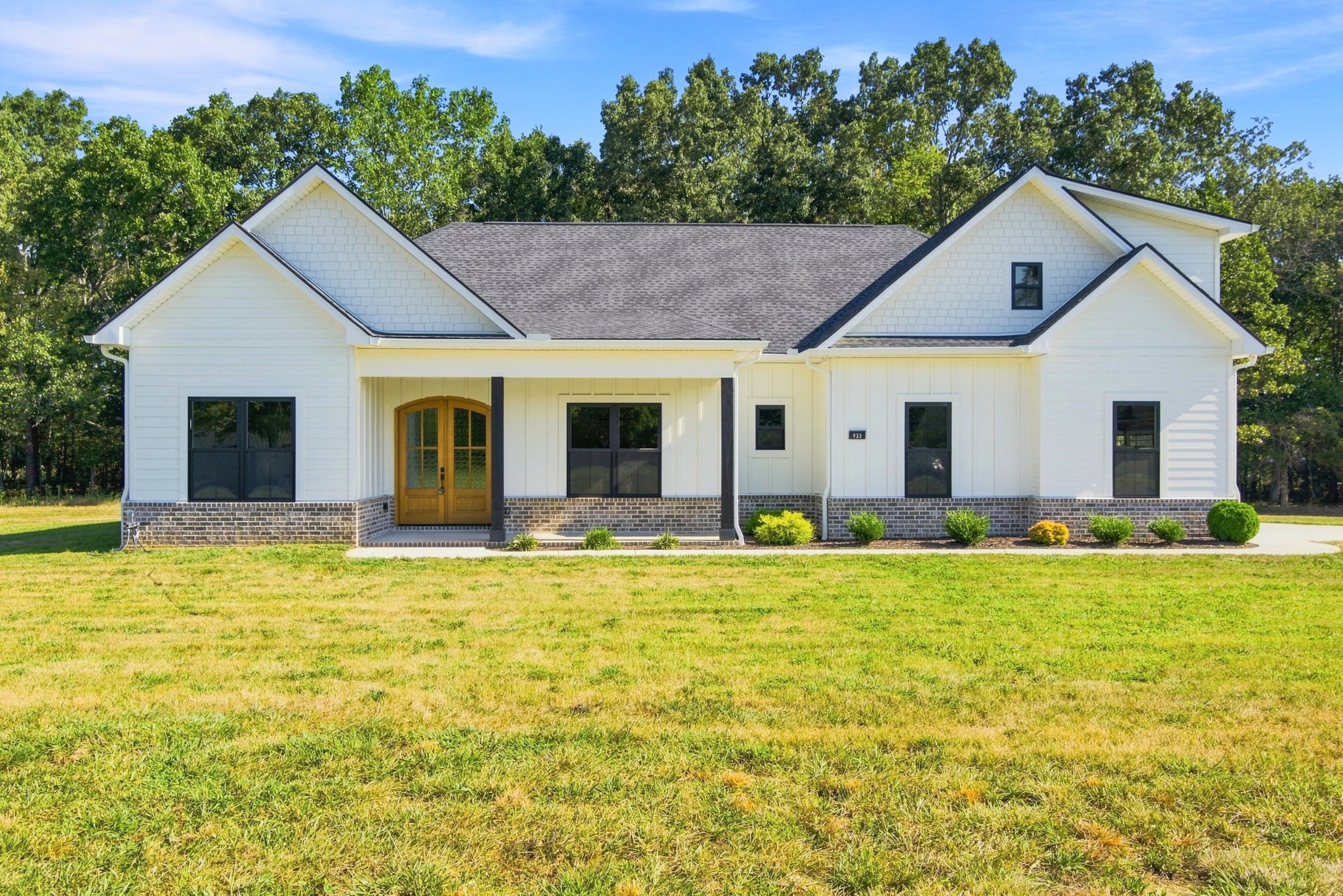 2nd image of 933 Ovoca Lake Rd, Tullahoma, TN 37388 | MLS# 3233937