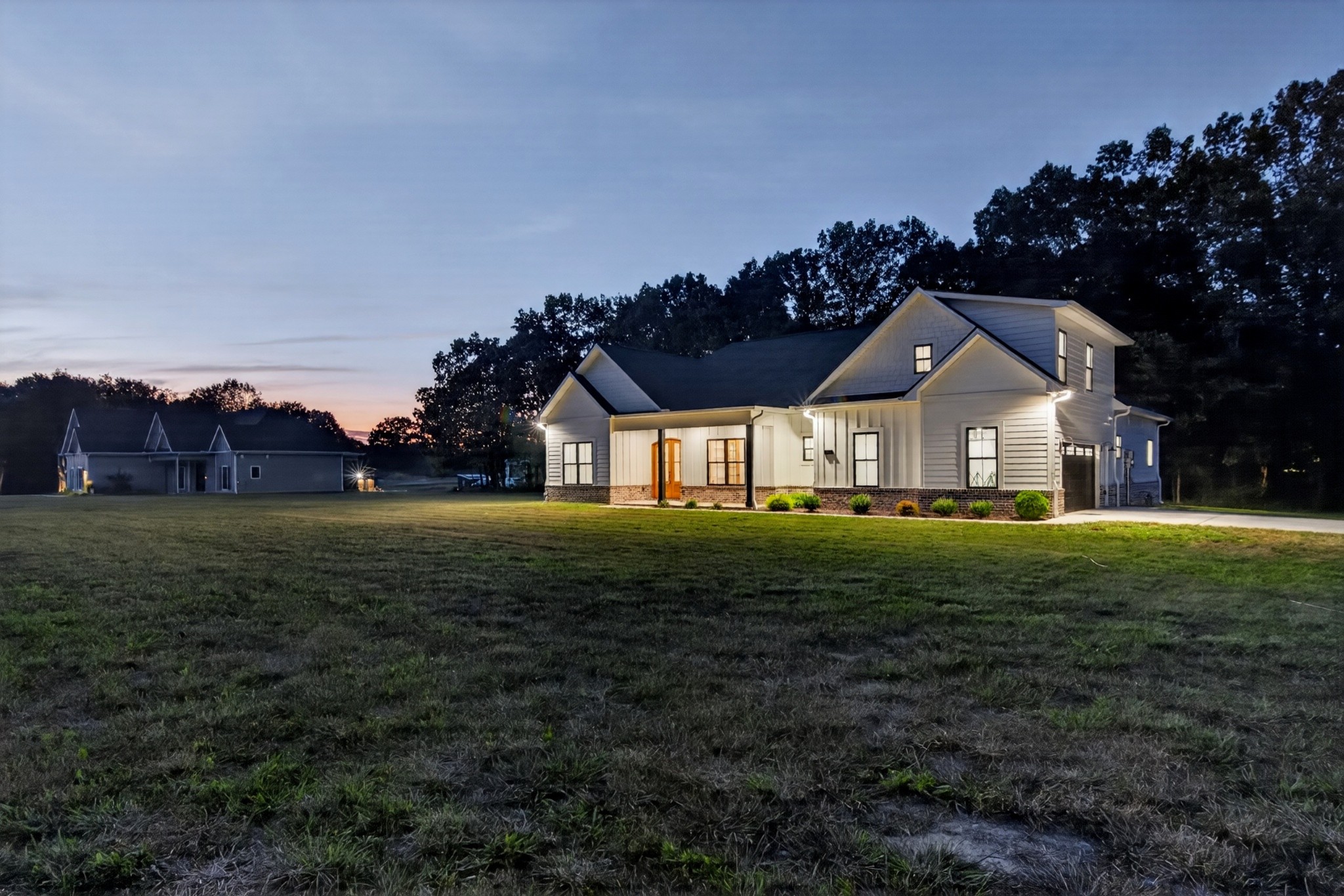 2nd image of 933 Ovoca Lake Rd, Tullahoma, TN 37388 | MLS# 3233937