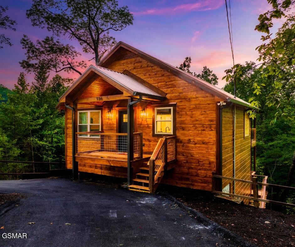 3rd image of 936 E Fir Street, Sevierville, TN 37876 | MLS# 3305364