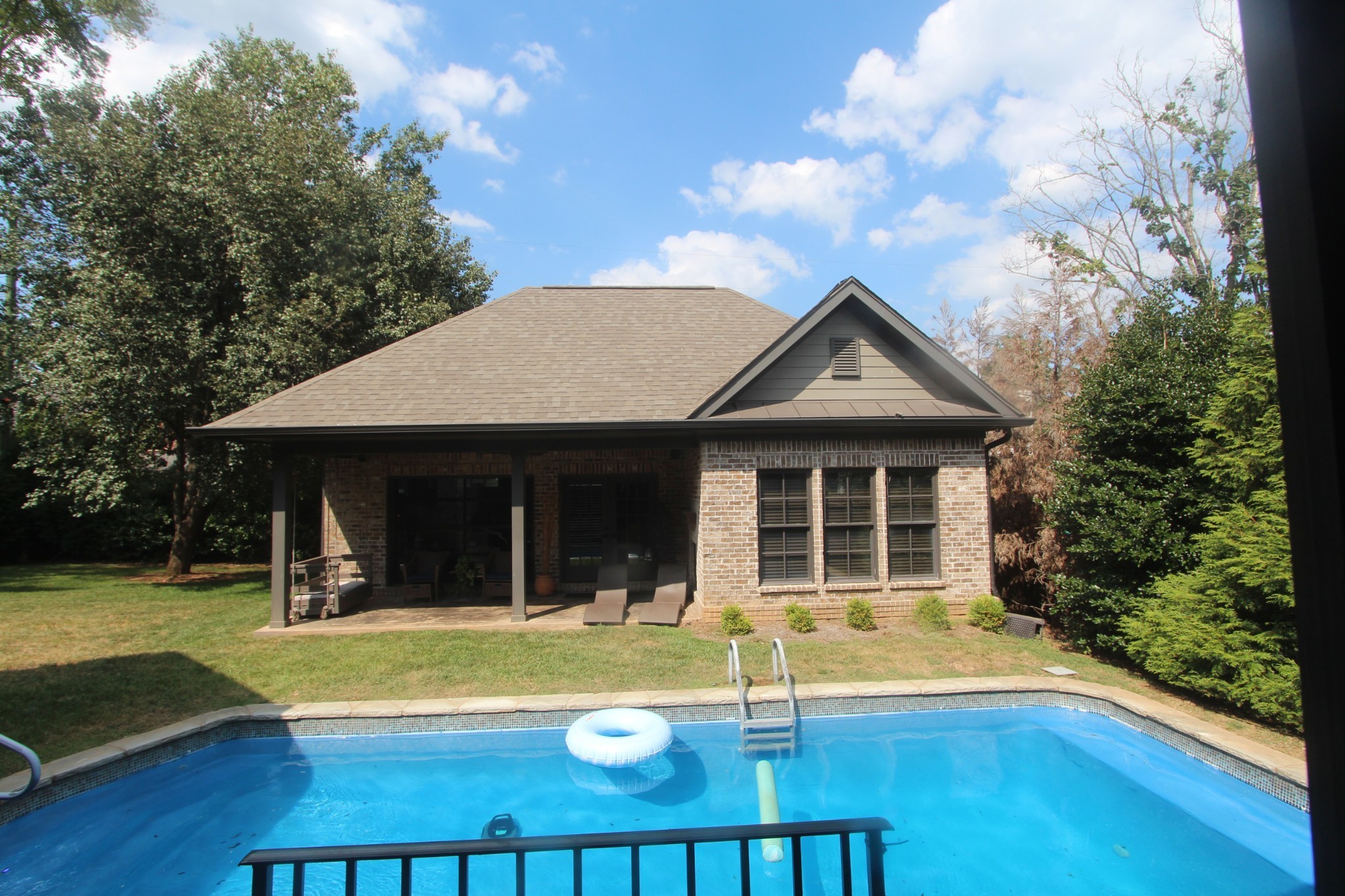Homes for sale in Nashville, TN | 116 Brookfield Ave, Nashville, TN 37205 | MLS# 3233582
