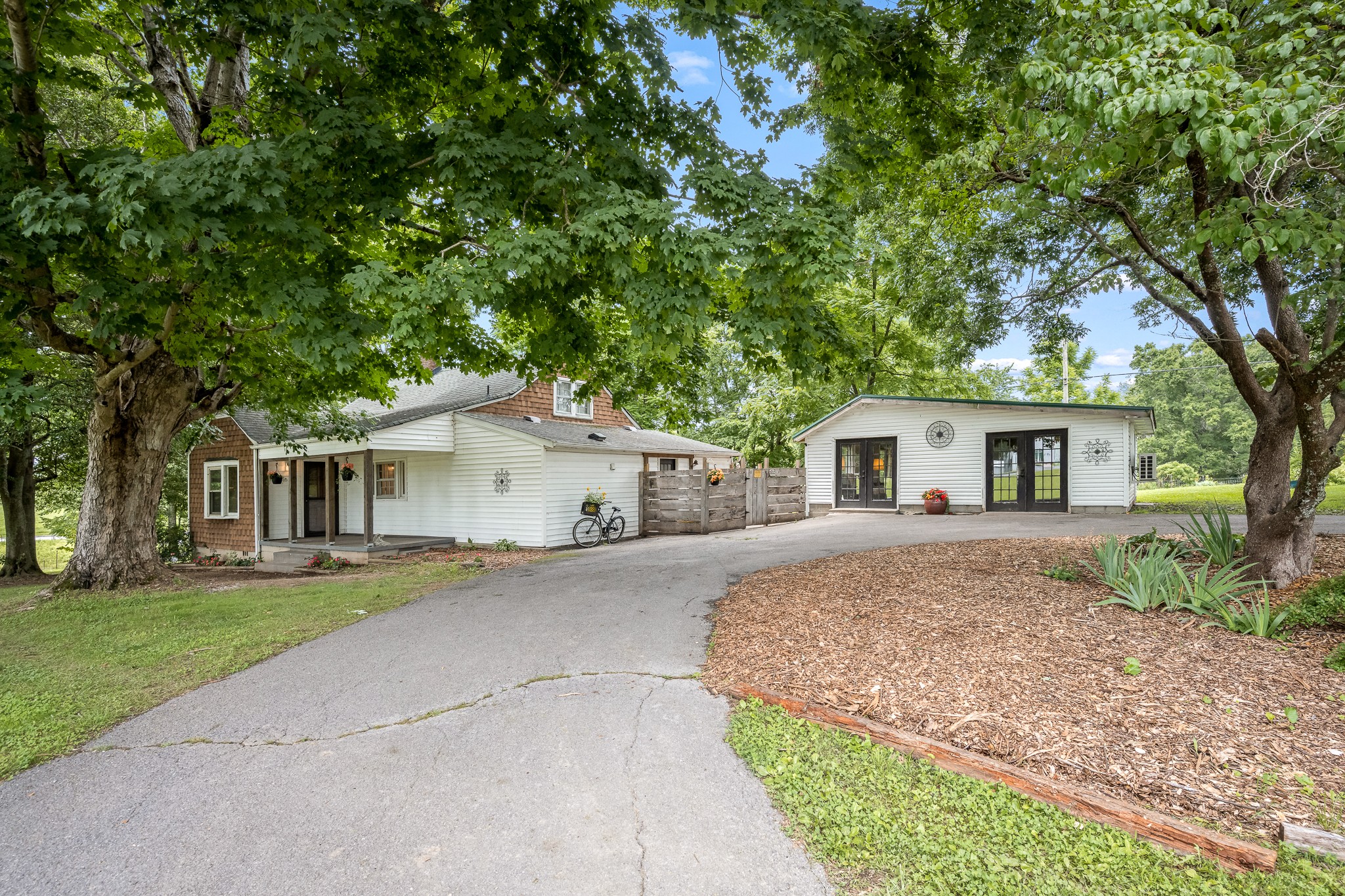 Homes for sale in Tullahoma, TN | 5825 Cobb Hollow Rd, Tullahoma, TN 37388 | MLS# 3234180