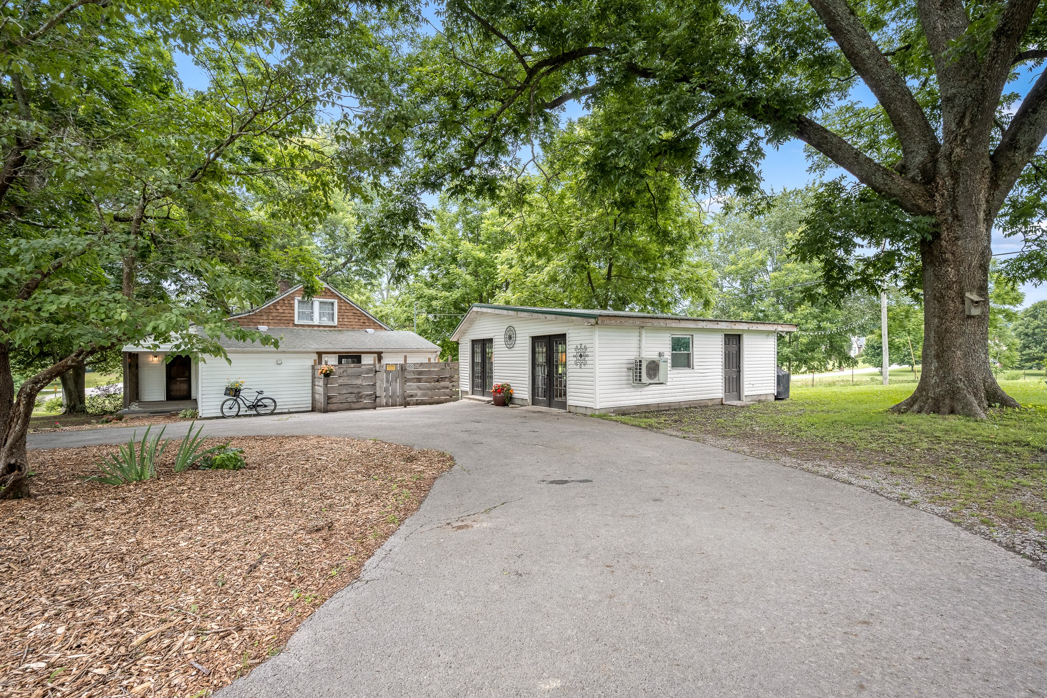 Homes for sale in Tullahoma, TN | 5825 Cobb Hollow Rd, Tullahoma, TN 37388 | MLS# 3234180