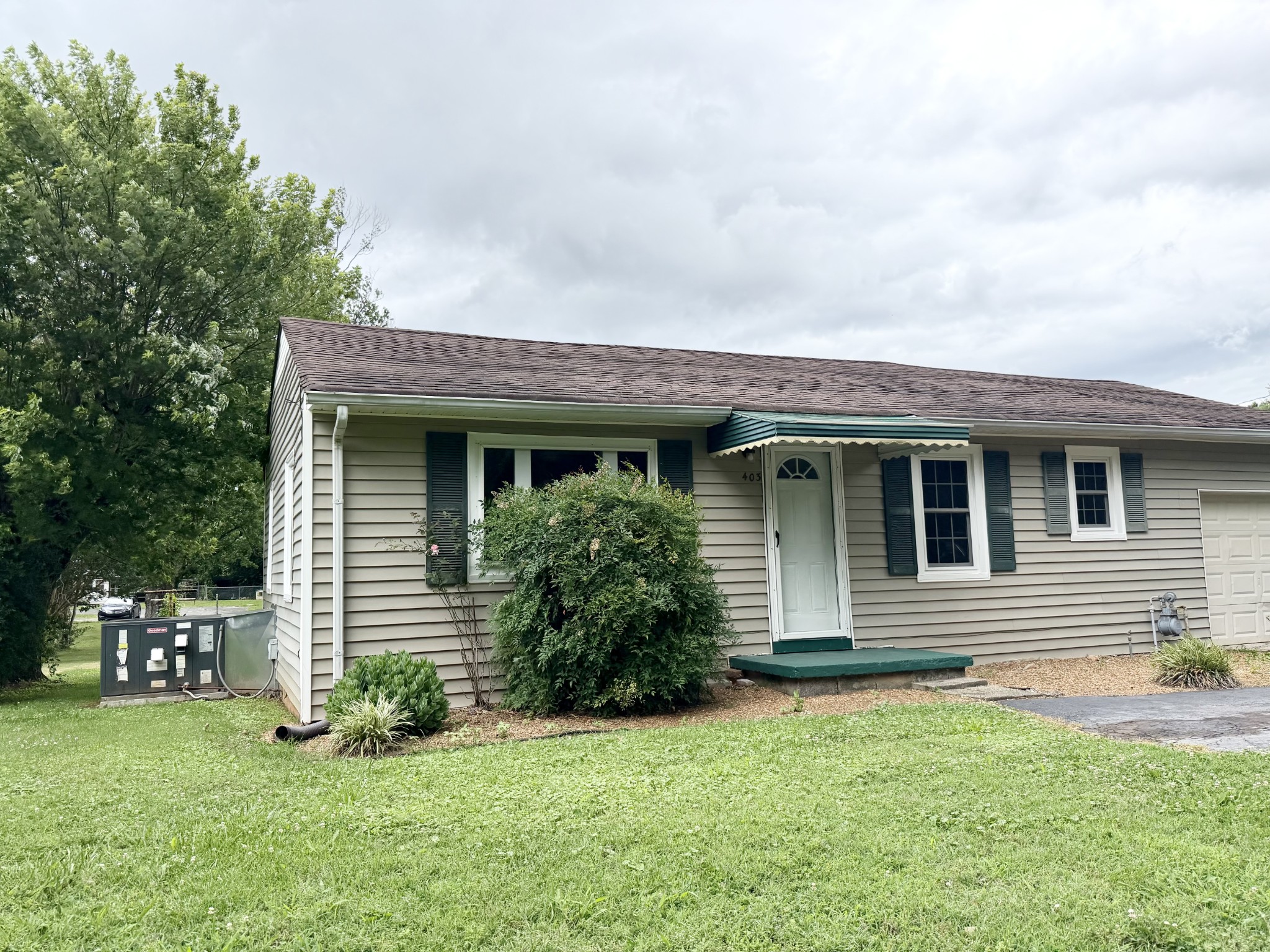 Homes for sale in Mc Minnville, TN | 403 Old Morrison Rd, Mc Minnville, TN 37110 | MLS# 3246214