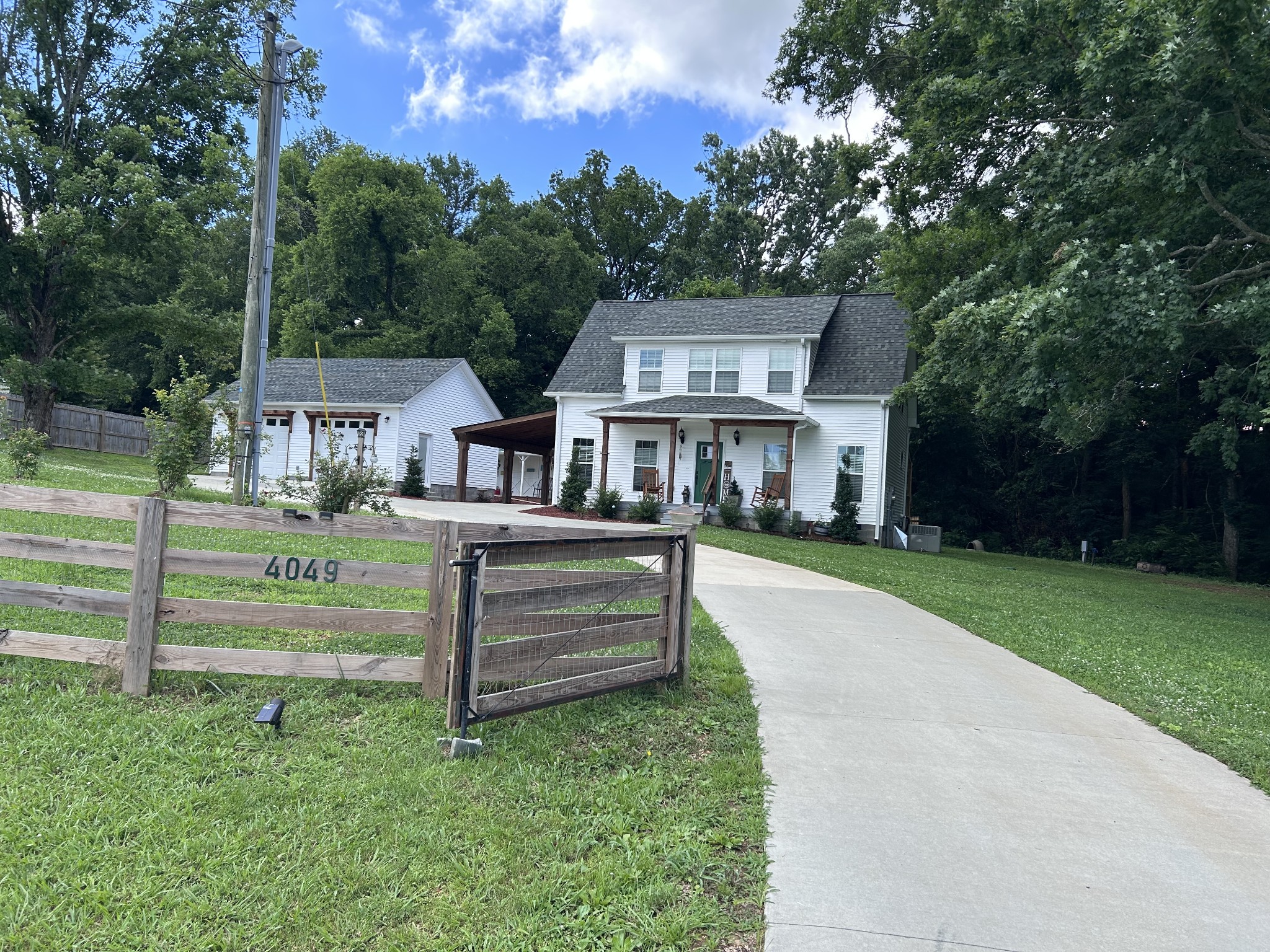Homes for sale in Hampshire, TN | 4049 Hampshire Pike, Hampshire, TN 38461 | MLS# 3247625