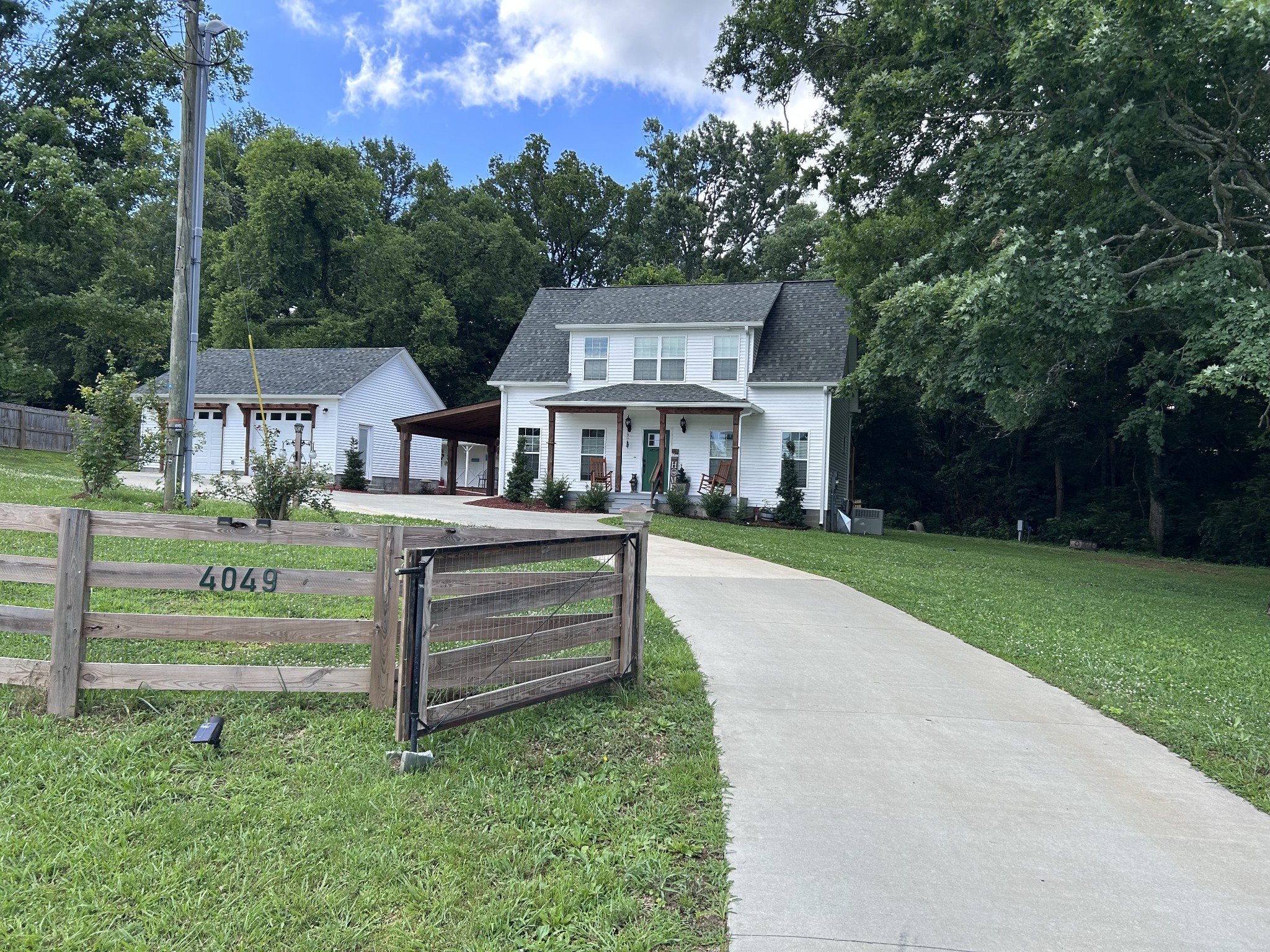 Homes for sale in Hampshire, TN | 4049 Hampshire Pike, Hampshire, TN 38461 | MLS# 3247625