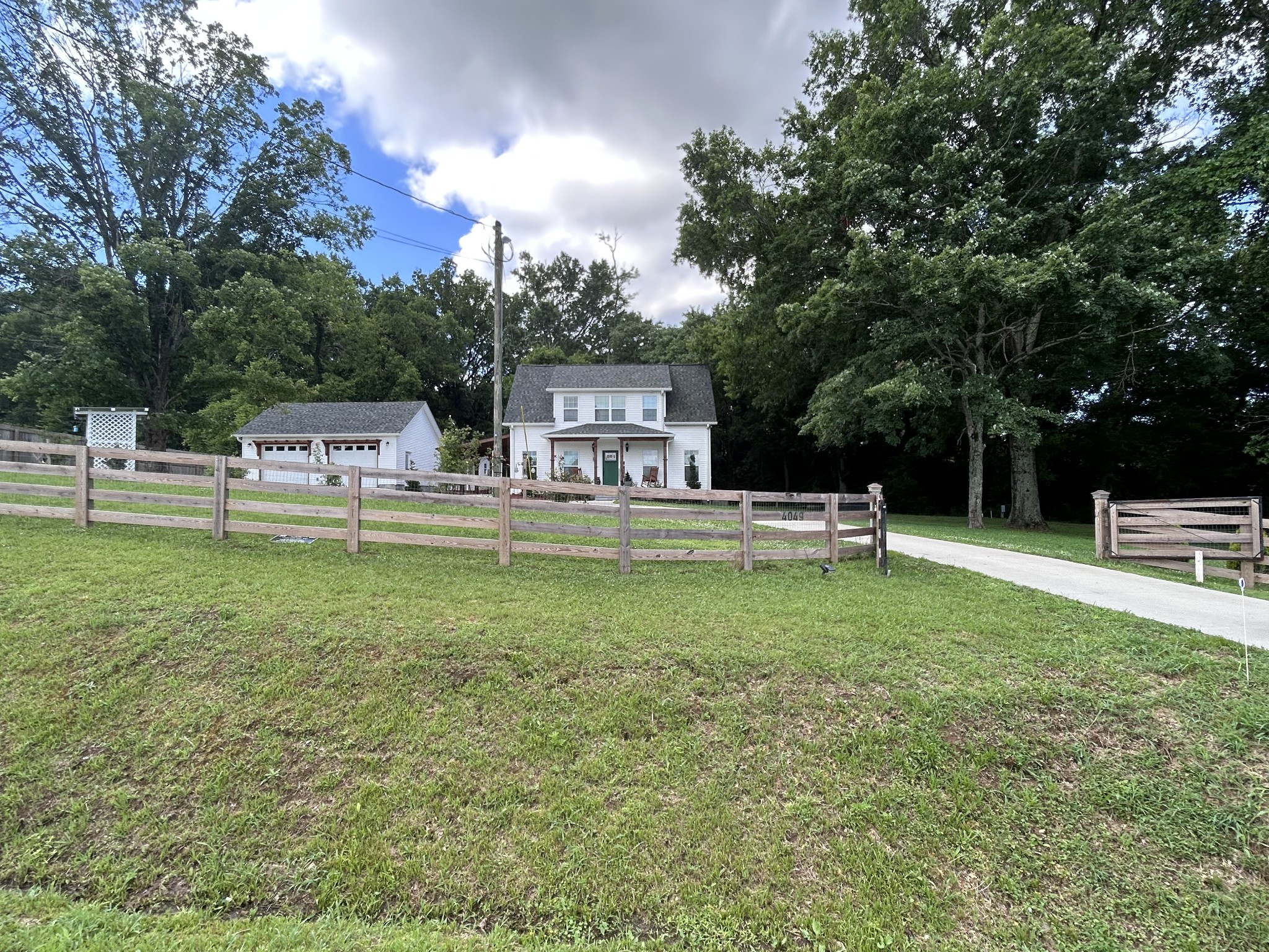 Homes for sale in Hampshire, TN | 4049 Hampshire Pike, Hampshire, TN 38461 | MLS# 3247625