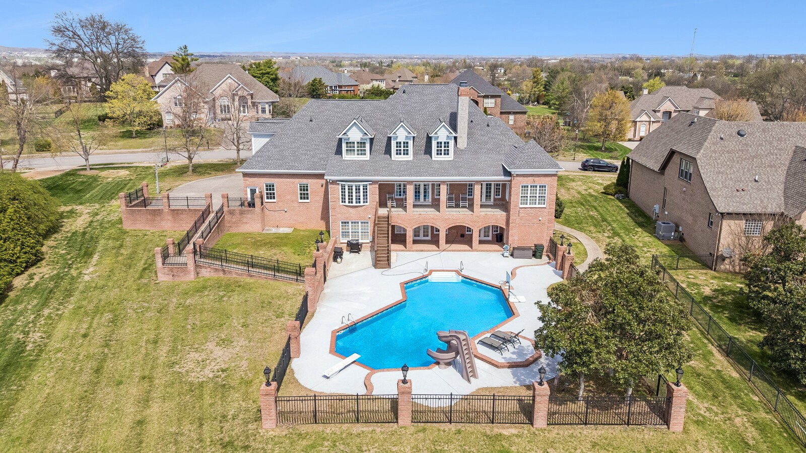 2nd image of 107 Gaston St, Gallatin, TN 37066 | MLS# 3525701