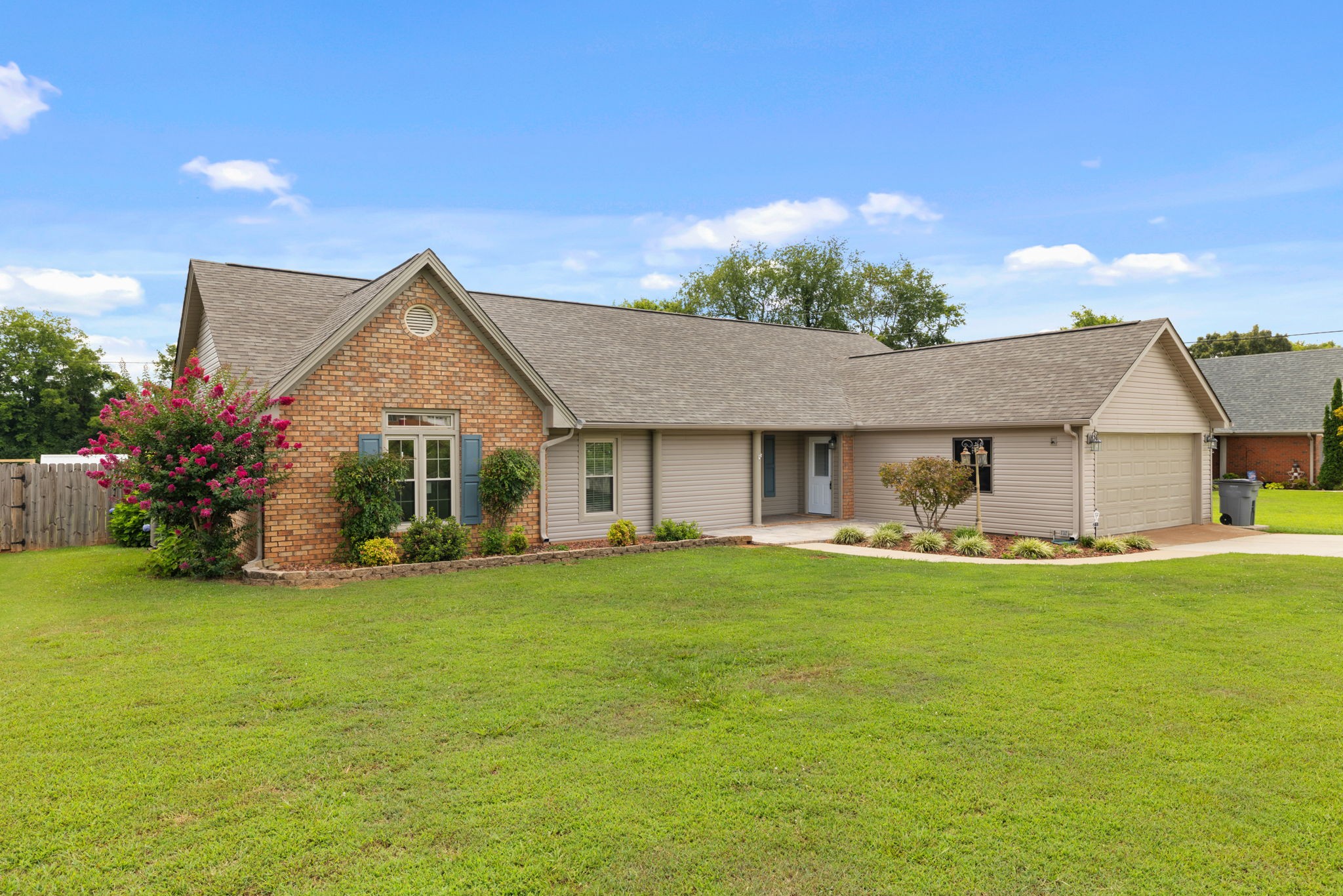 40th image of 215 Oakview Cir, Killen, AL 35645 | MLS# 3256233