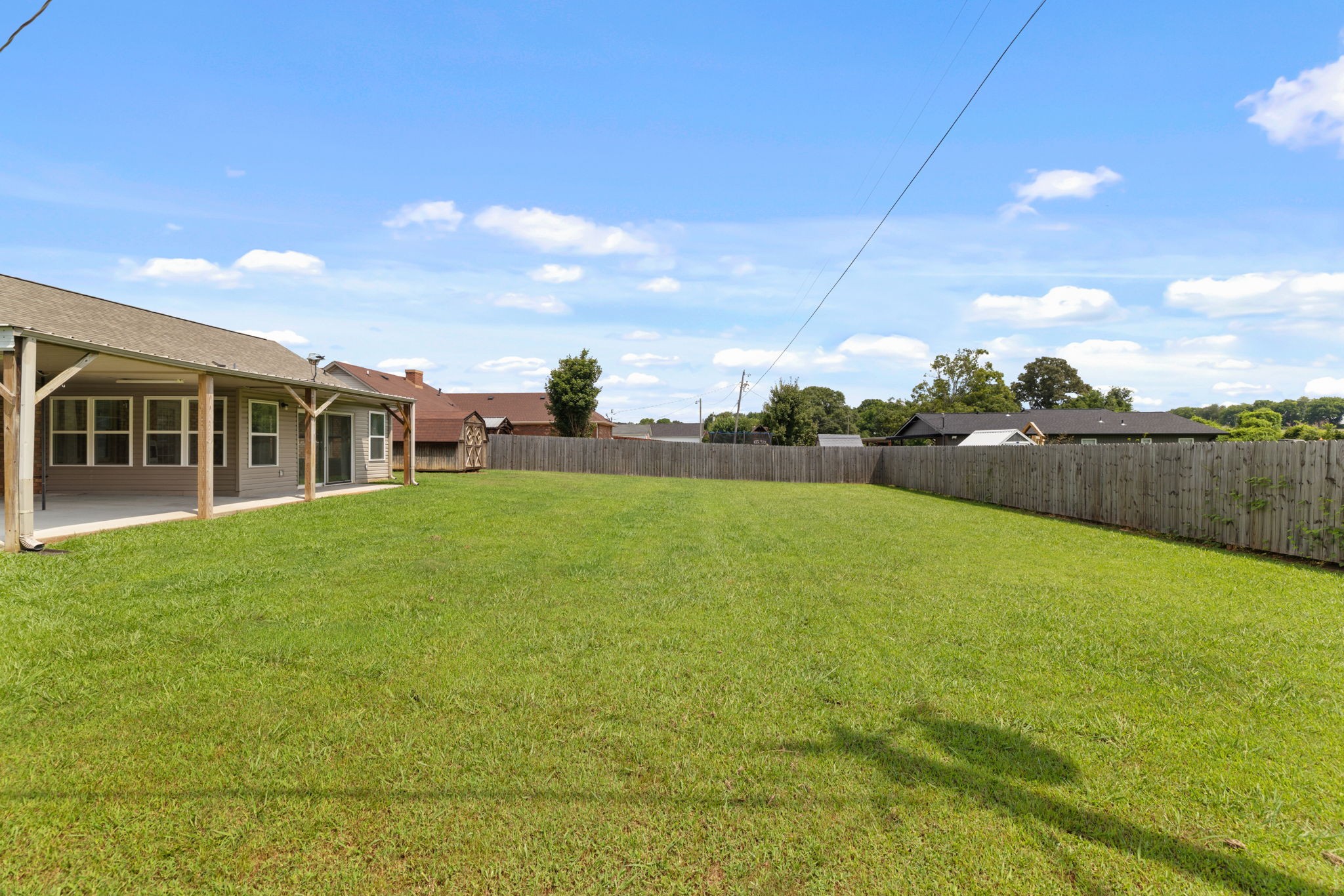 2nd image of 215 Oakview Cir, Killen, AL 35645 | MLS# 3256233