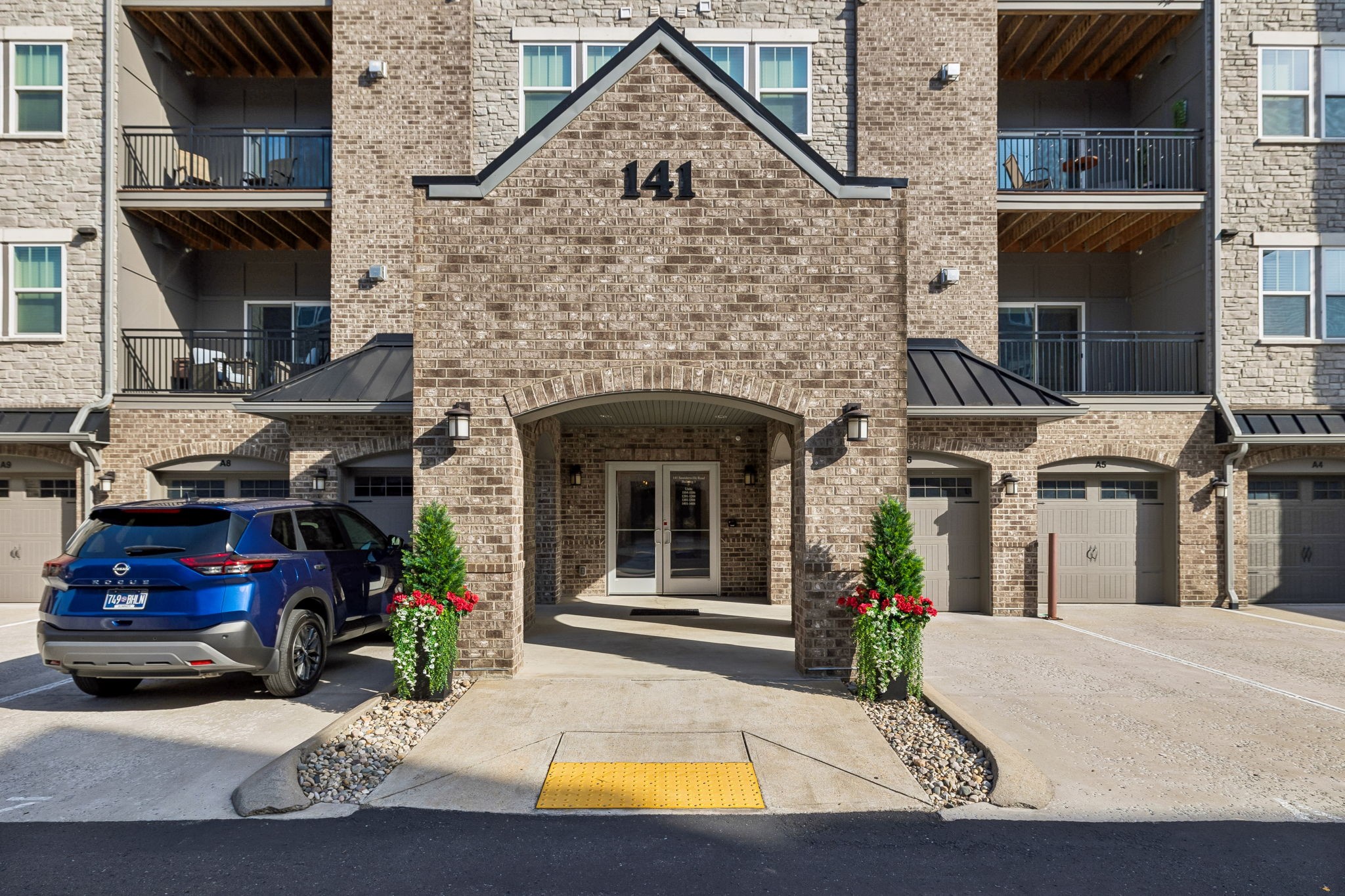 2nd image of 141 Saundersville Rd #1208, Hendersonville, TN 37075 | MLS# 3259936